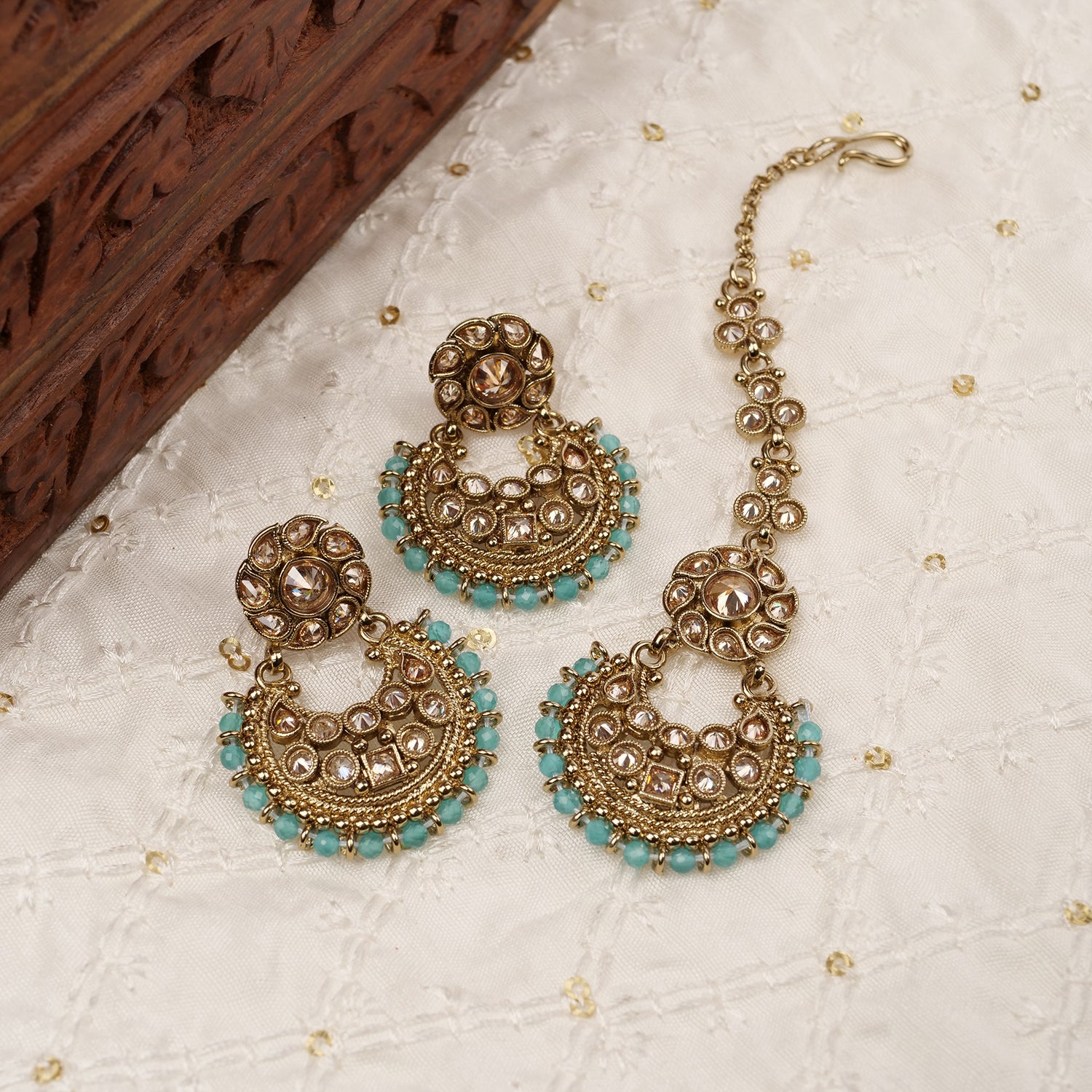 Amina Chand Maang Tikka in Light Blue