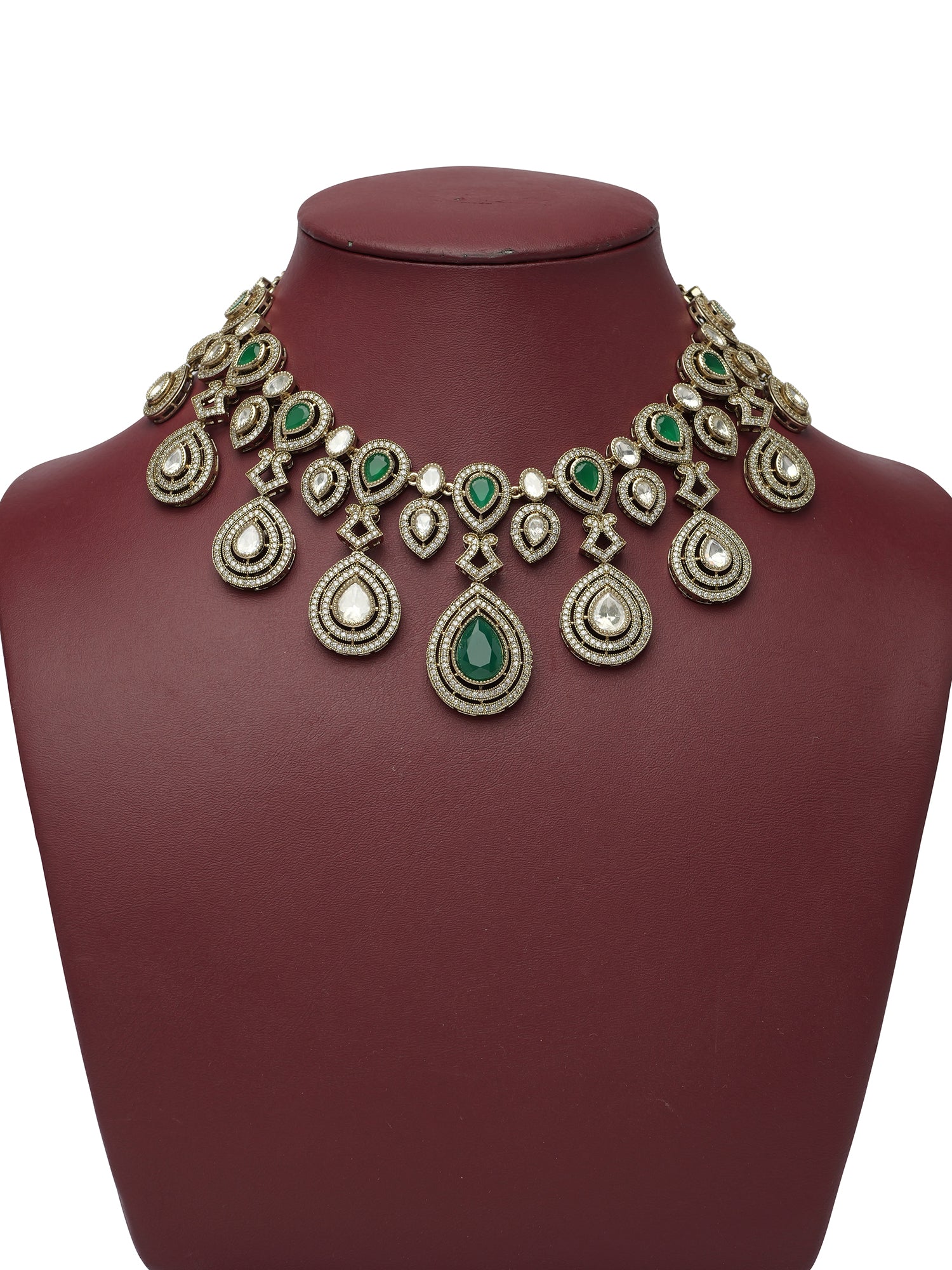 Anvitha Kundan Necklace Set in Green