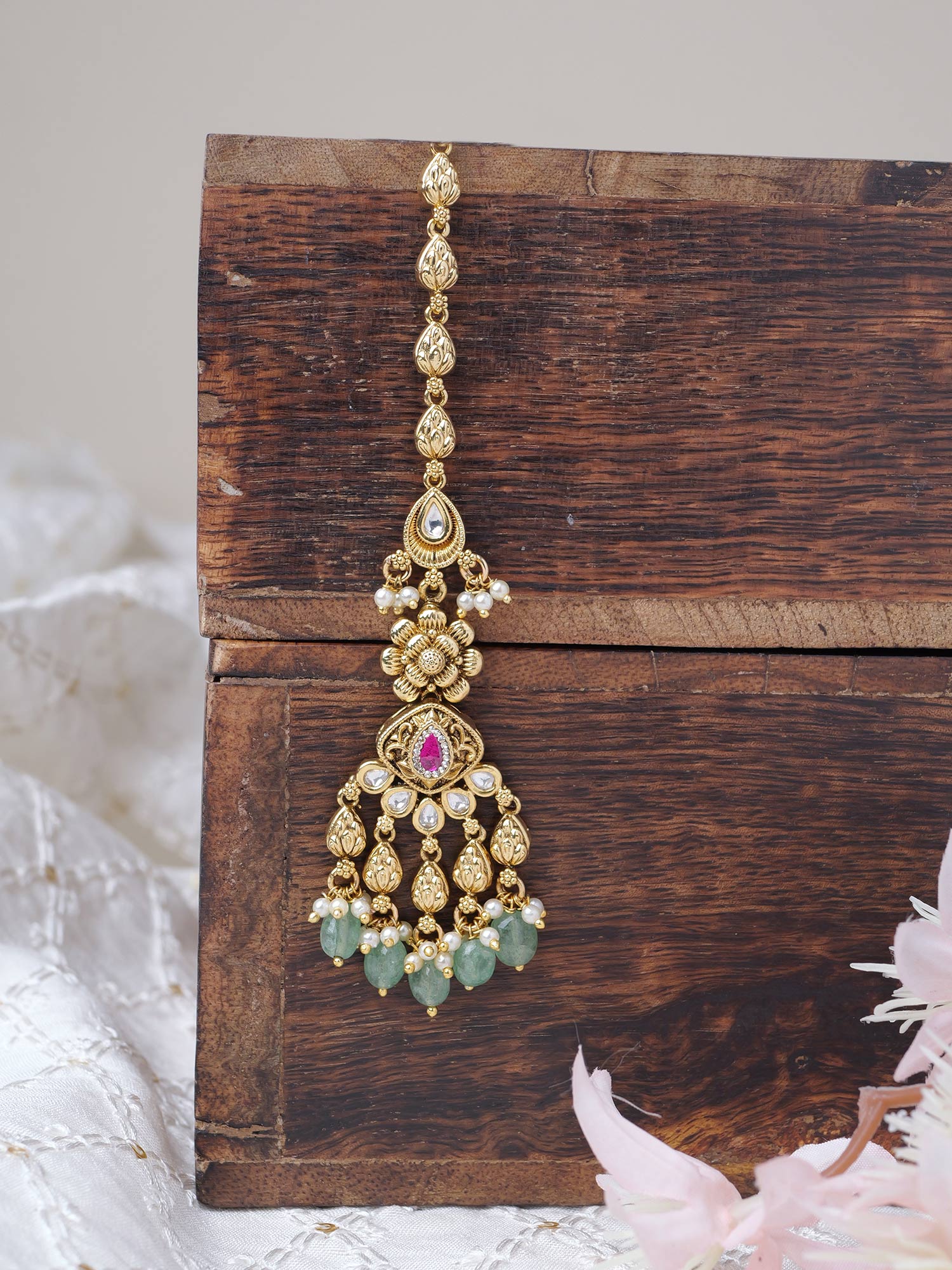 Aradhya Classic Maang Tikka in Multi