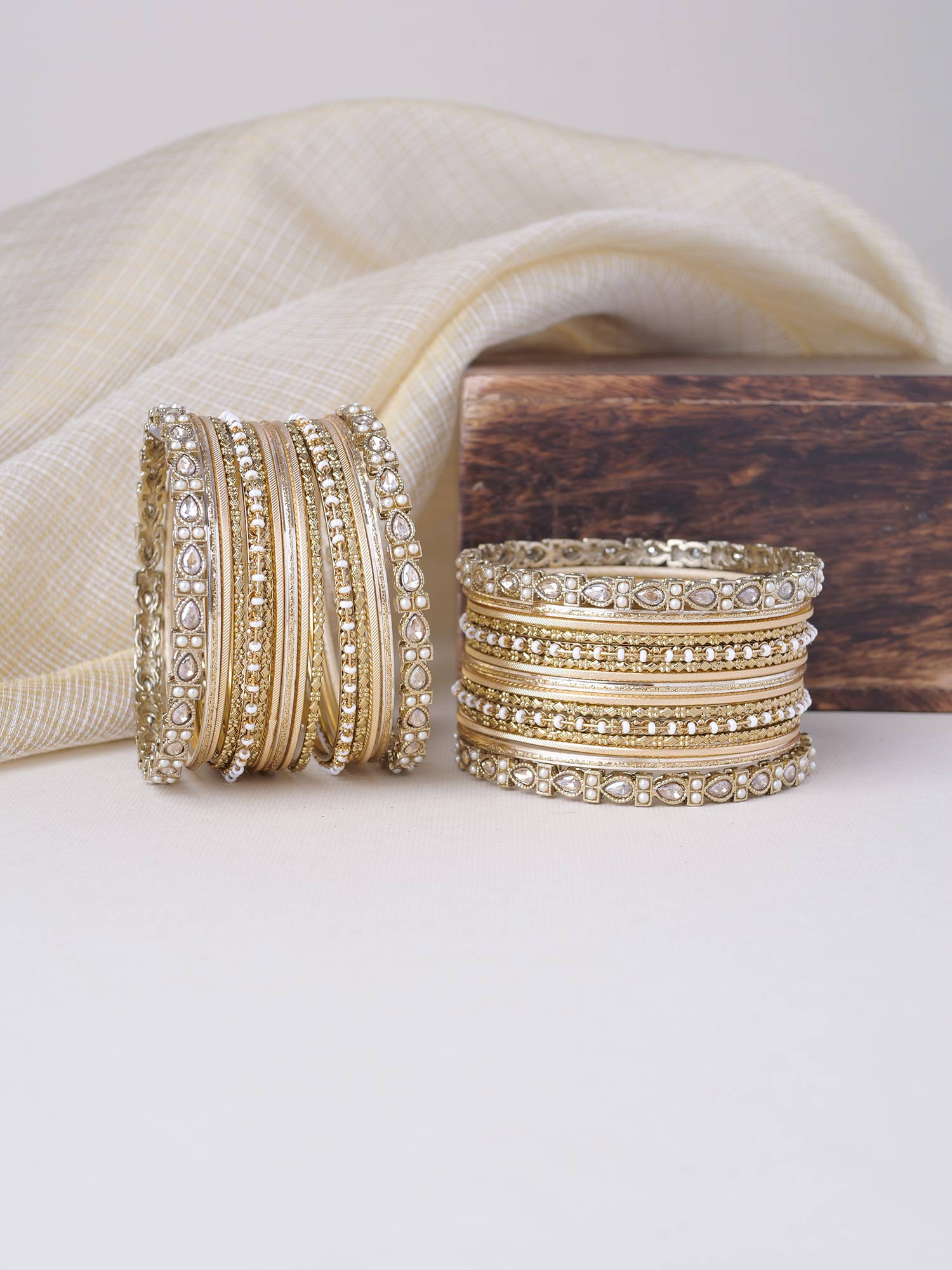 Arisha Bangle Set in Antique Gold