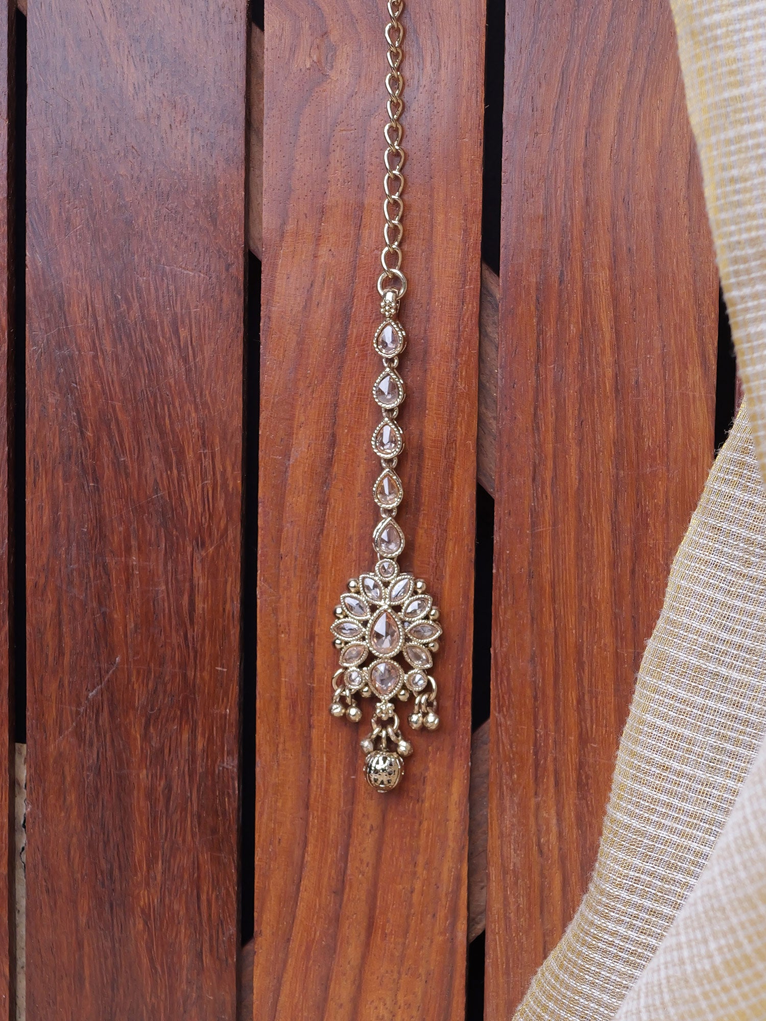 Arohi Maang Tikka in Antique Gold