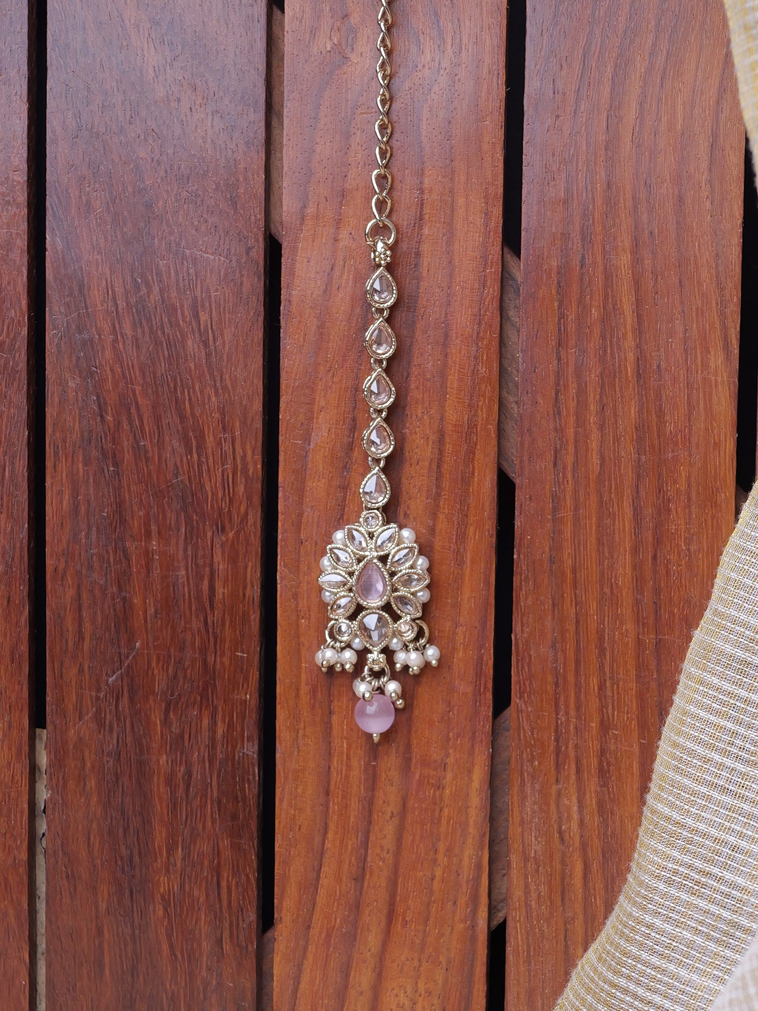 Arohi Maang Tikka in Light Pink