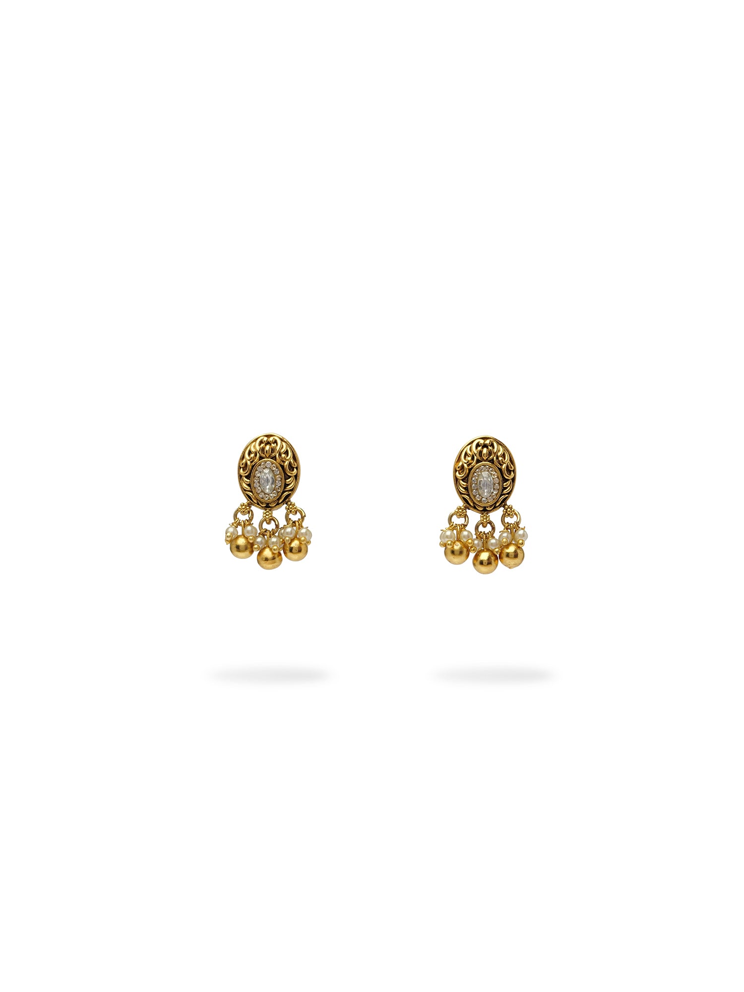 Ashi Small Kundan Earrings in White