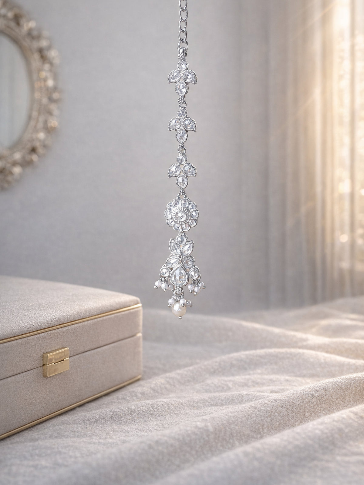 Ayushi Maang Tikka in Rhodium