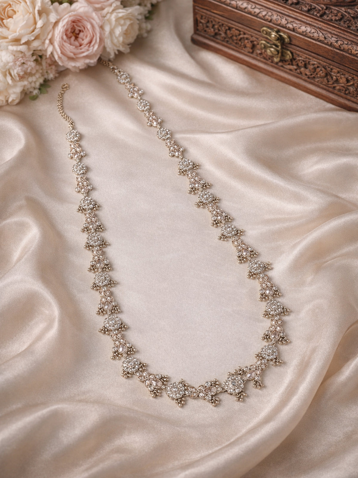 Ayushi Rani Haar in Antique Gold