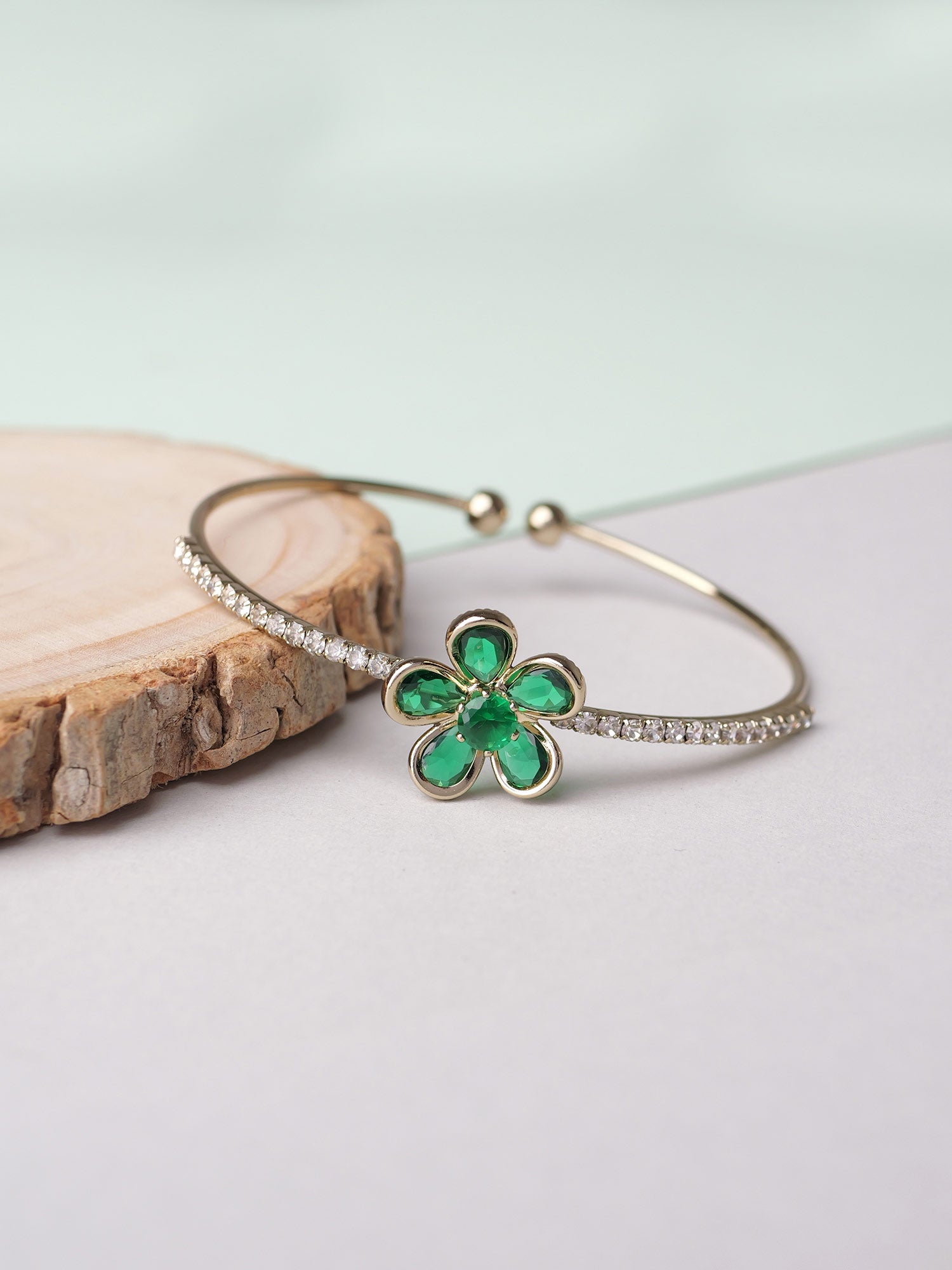 Daisy Children's Bracelet in Green