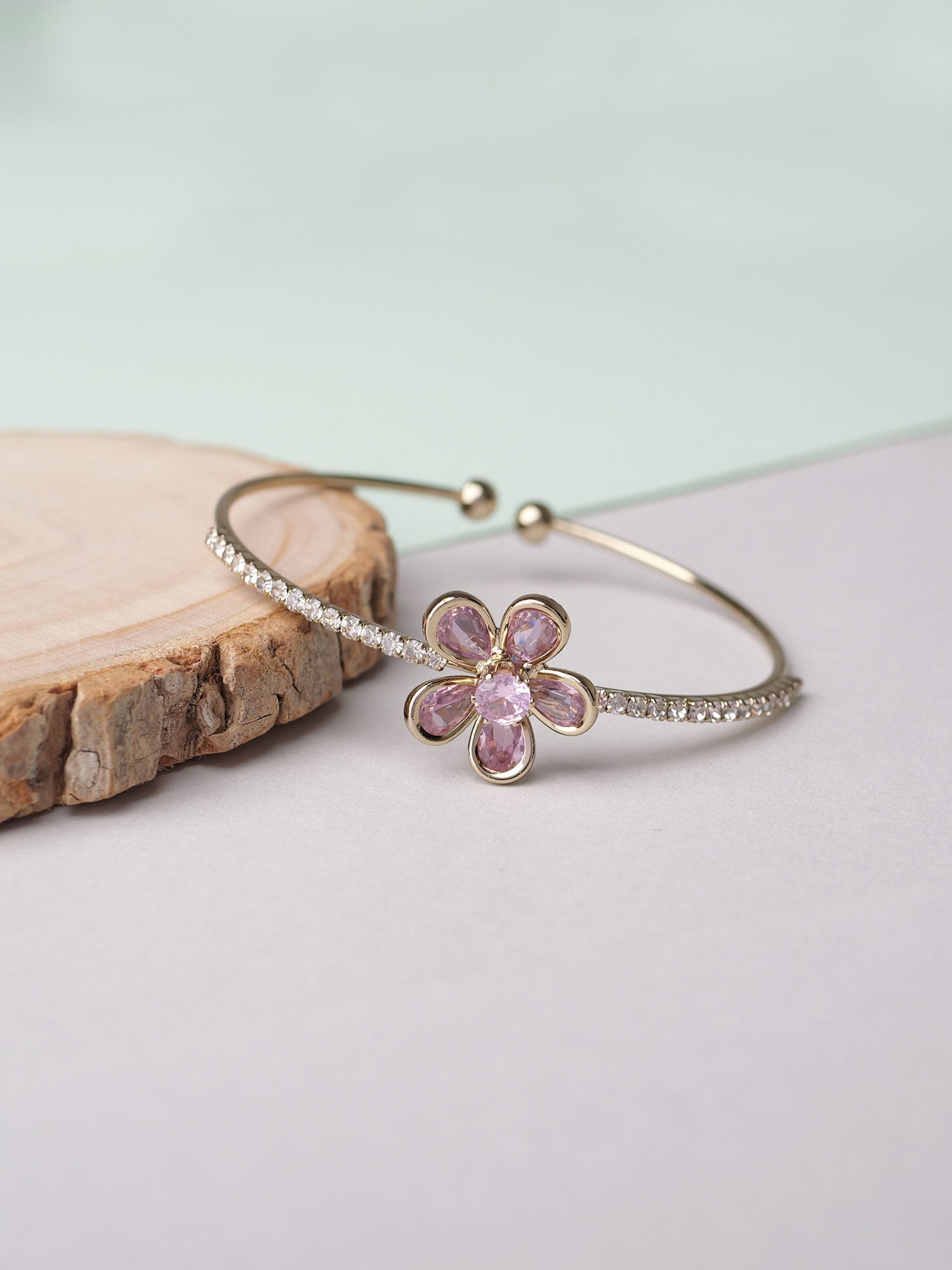 Daisy Children's Bracelet in Light Pink