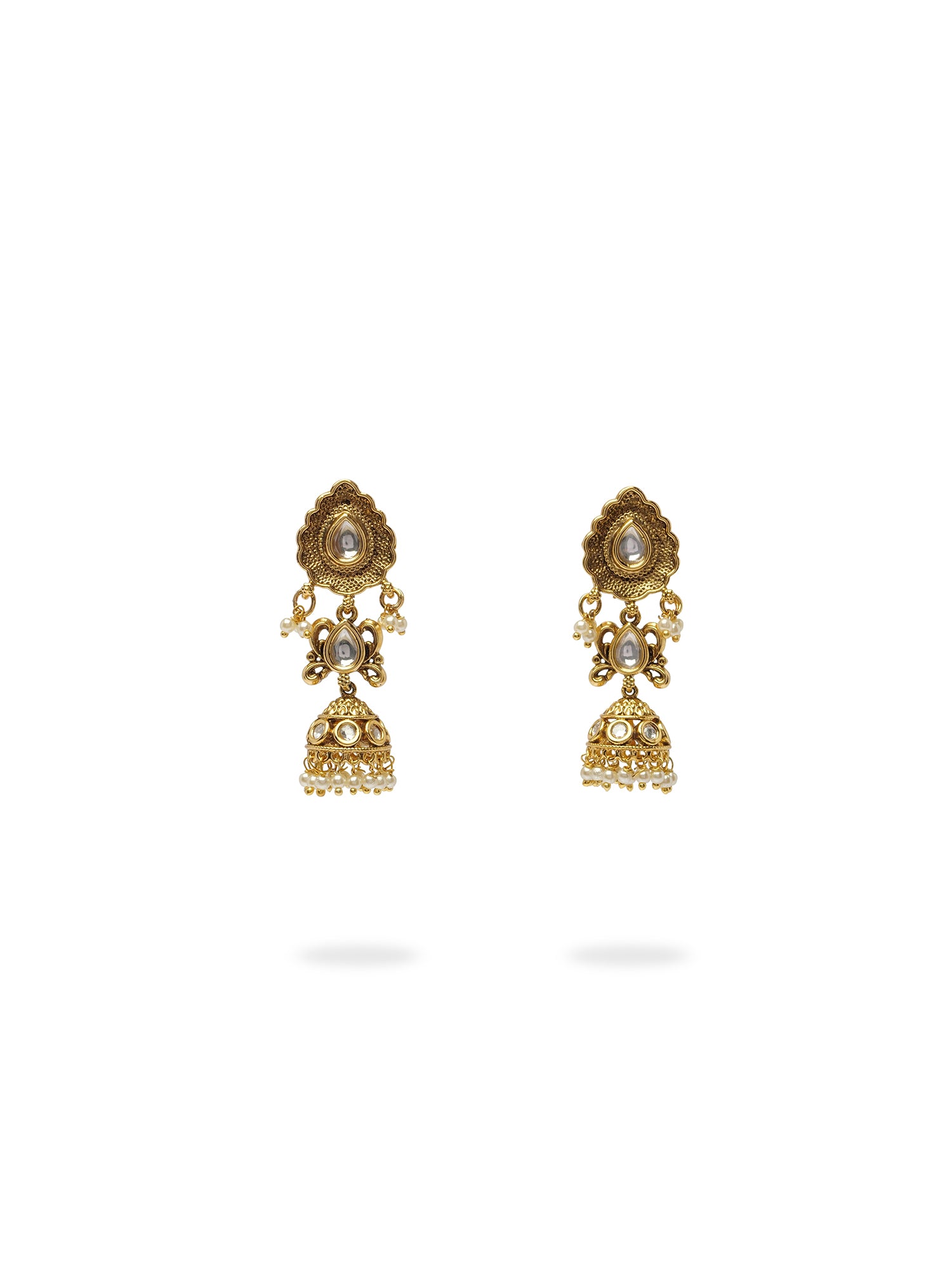 Devira Kundan Necklace Set in White
