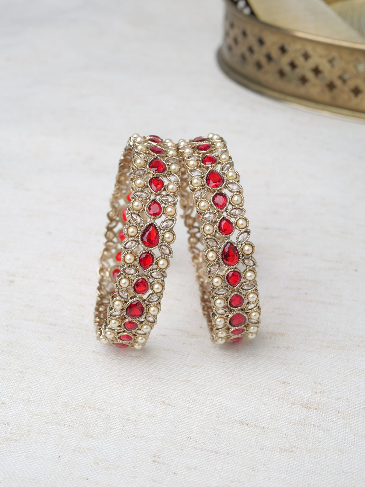 Fara Kada Bangles in Maroon
