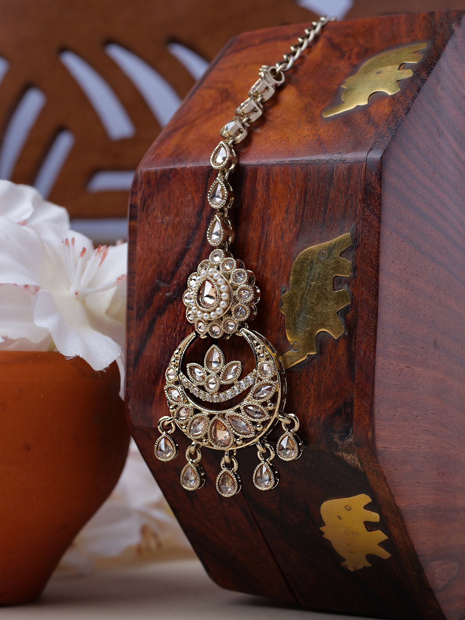 Fariha Pearl Maang Tikka in Champagne