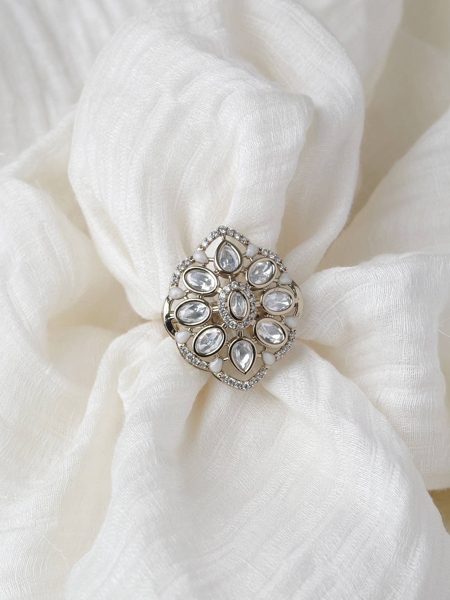 Gunjan Kundan Ring in White