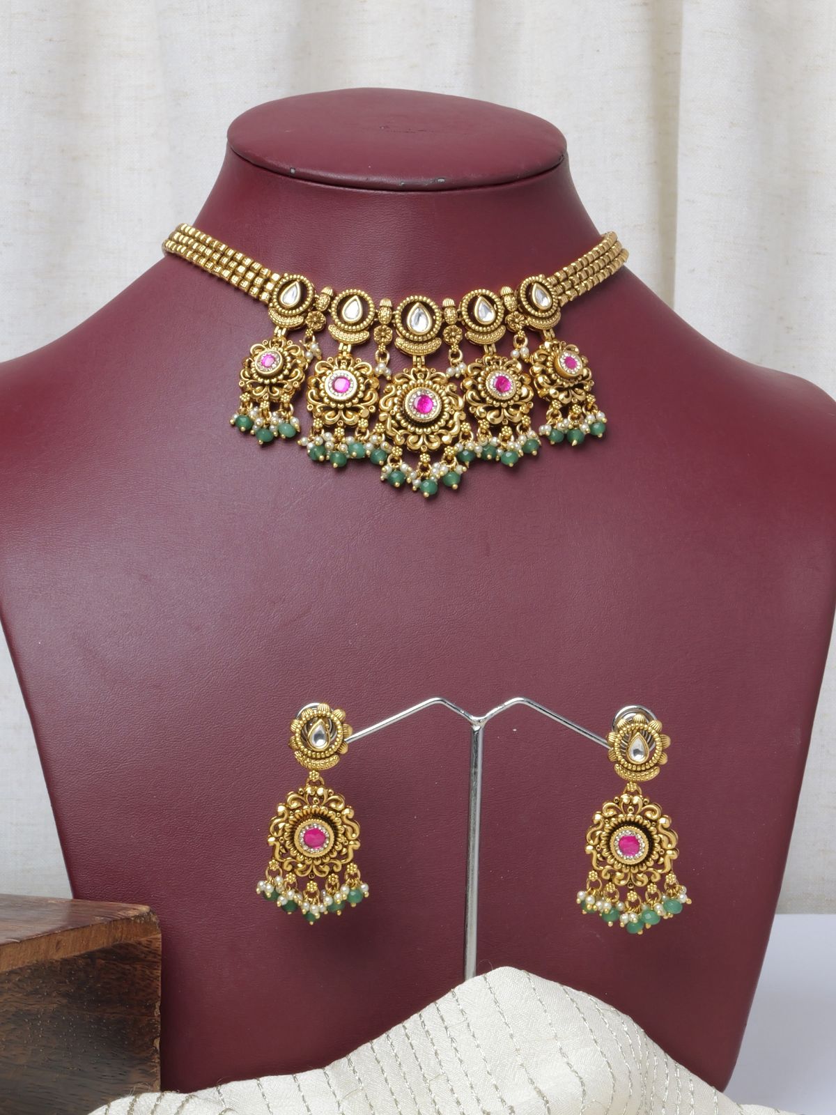 Janaki Kundan Necklace Set in Multi