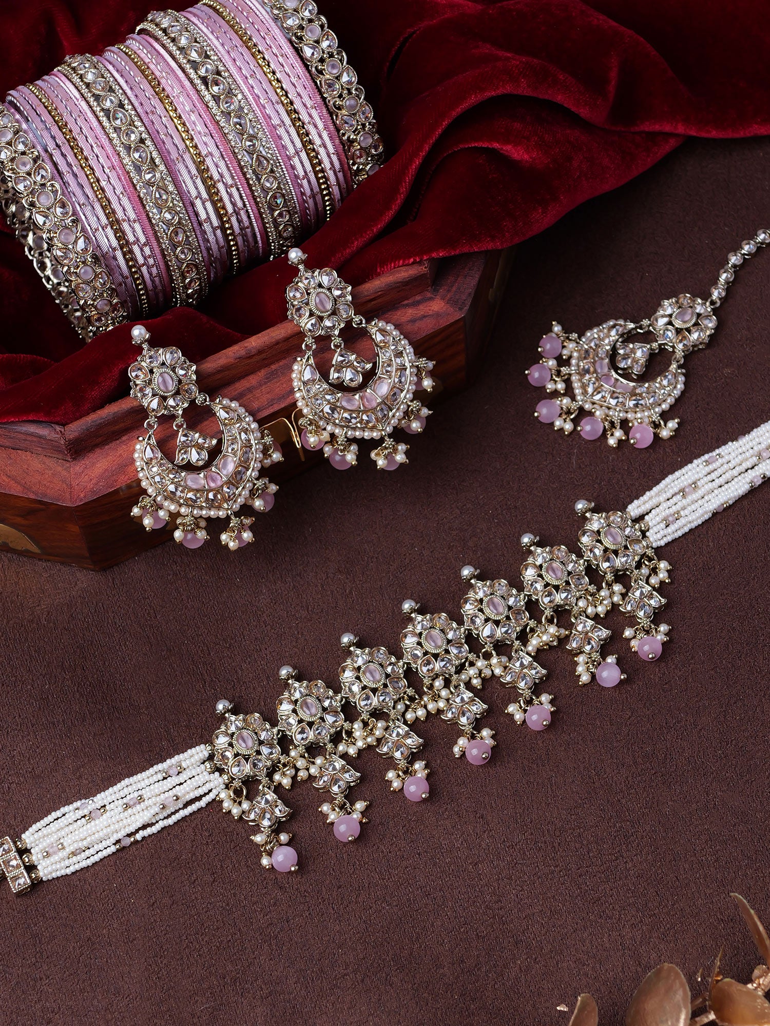 Jayani Choker Set in Pearl and Light Pink