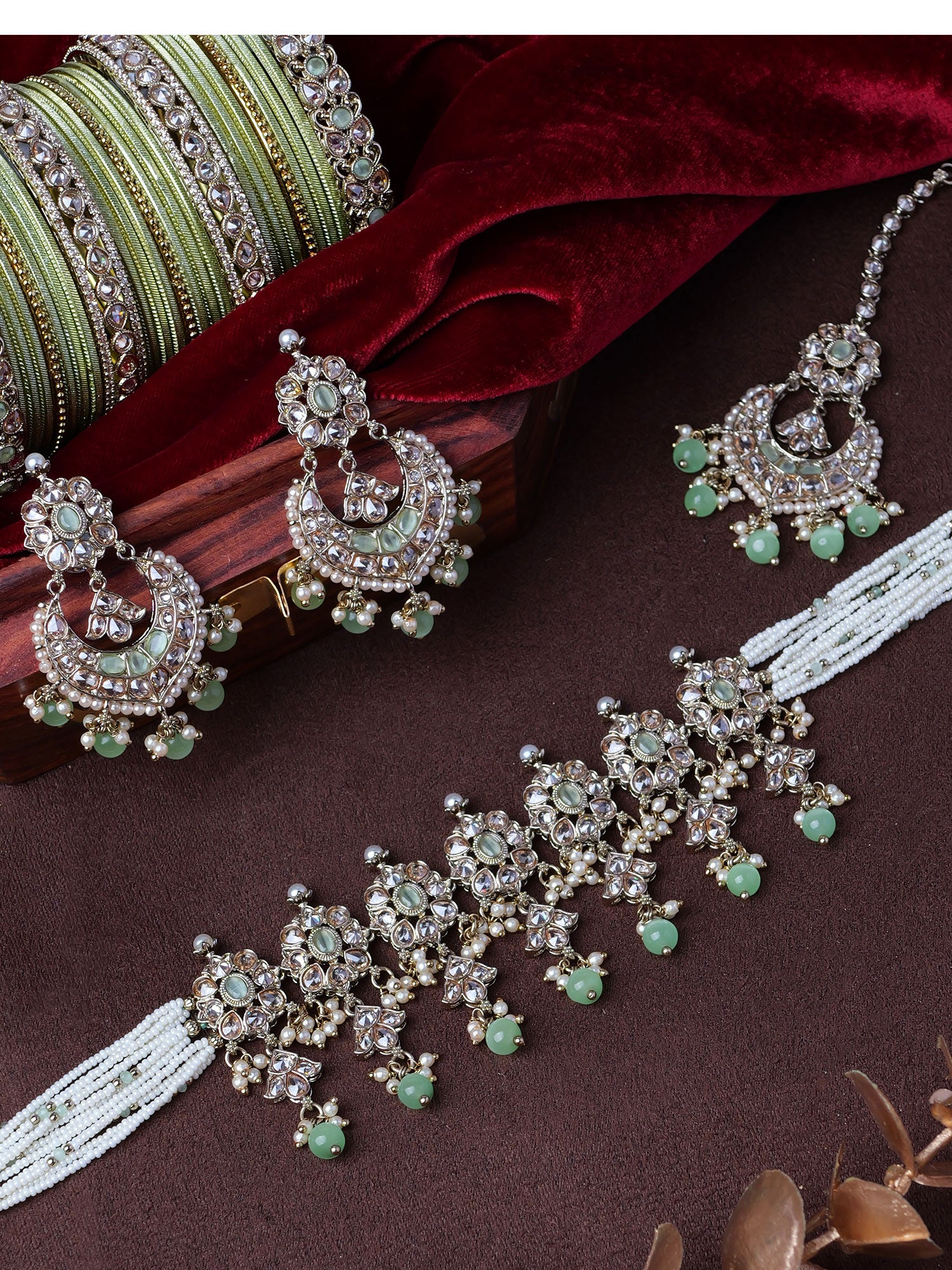 Jayani Choker Set in Pearl and Mint