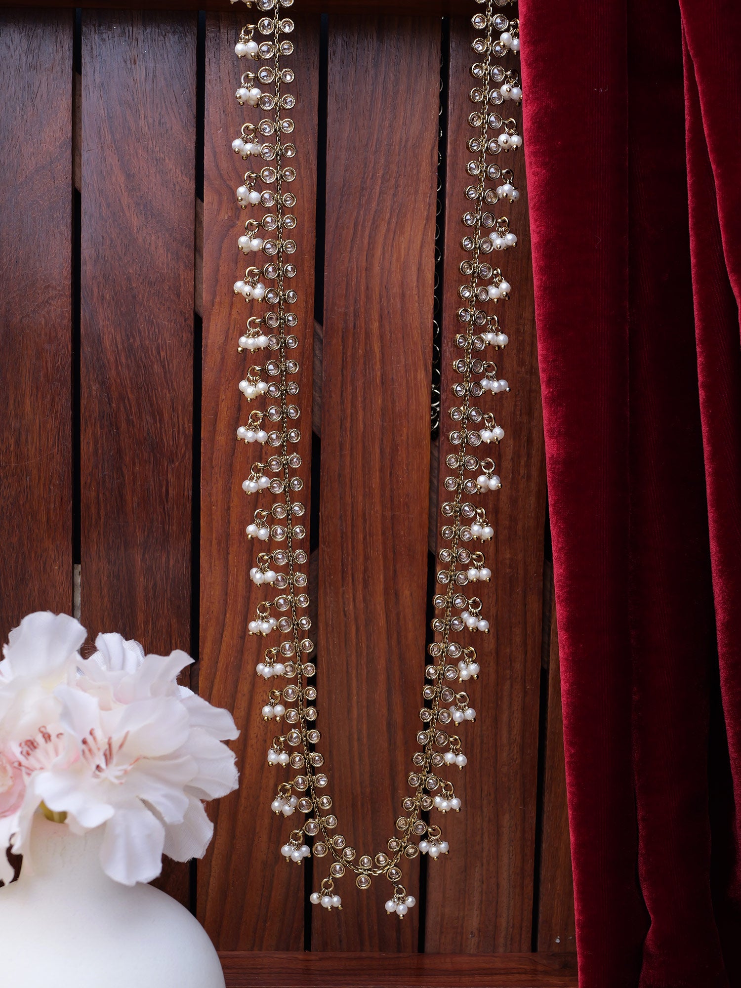Karuna Rani Haar in Champagne and Pearl