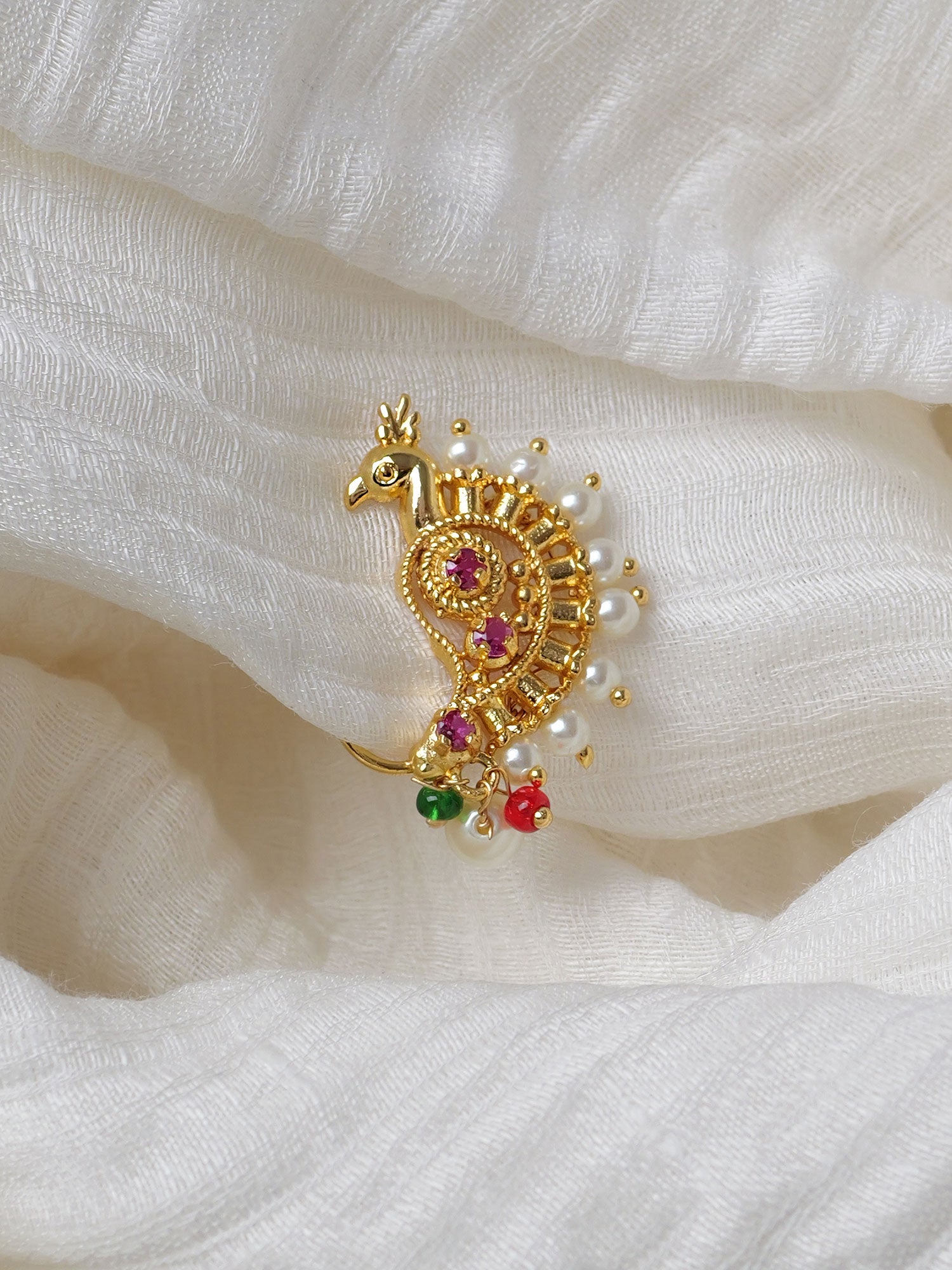 Kavitha Maharashtrian Nose Pin in Hot Pink and Pearl