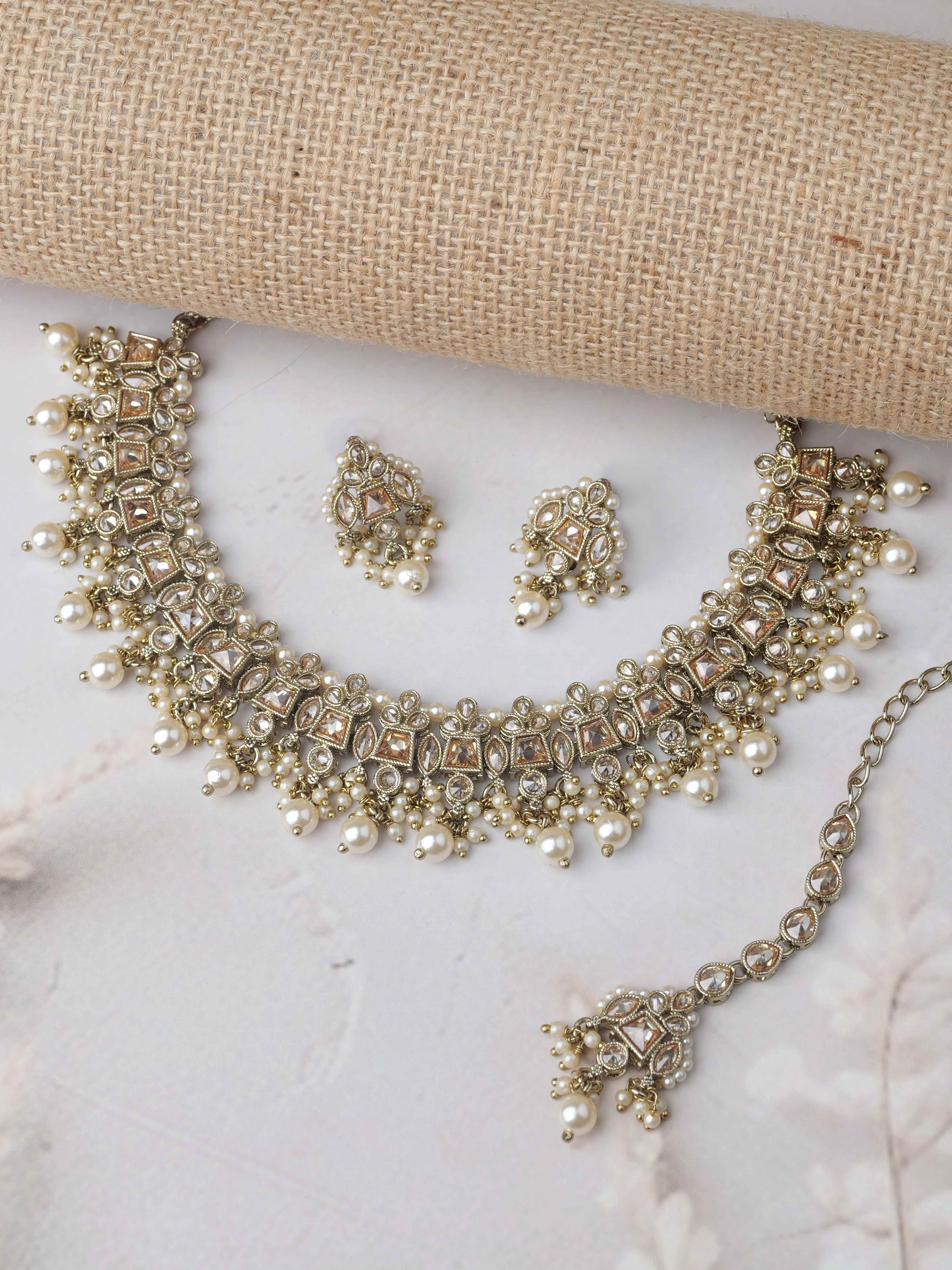 Kumari Pearl Necklace Set in Champagne