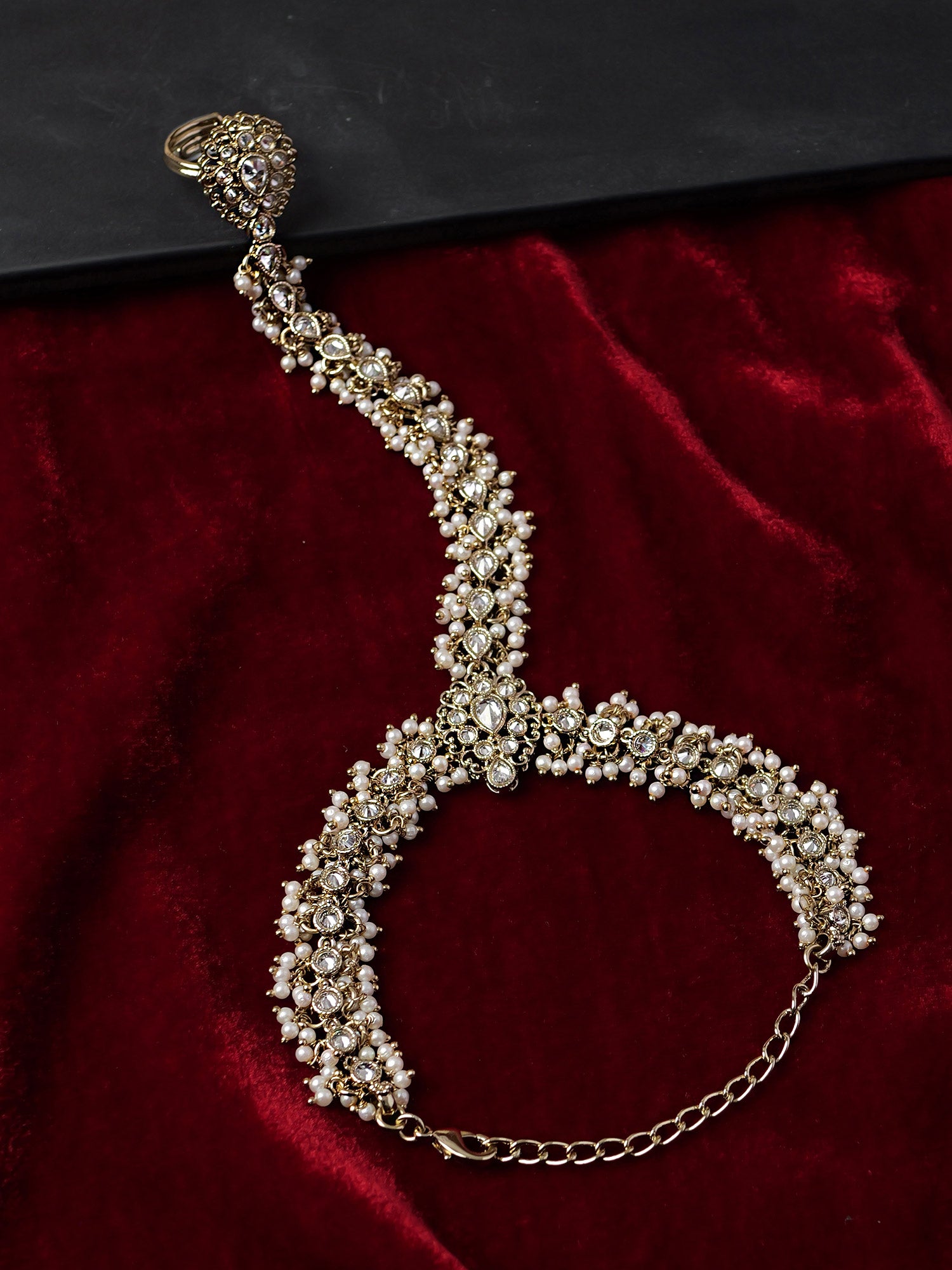 Lavani Hand Chain in Pearl and White