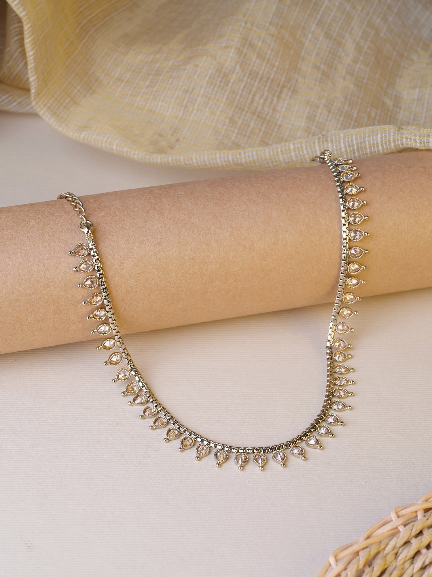 Luna Necklace in Champagne