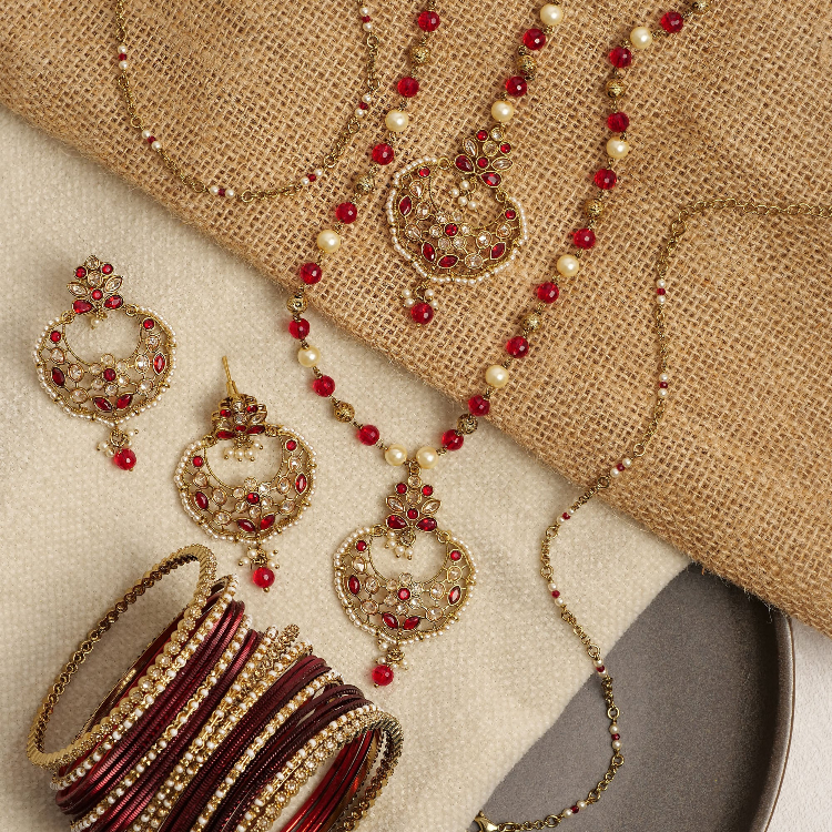 Maroon Jewellery