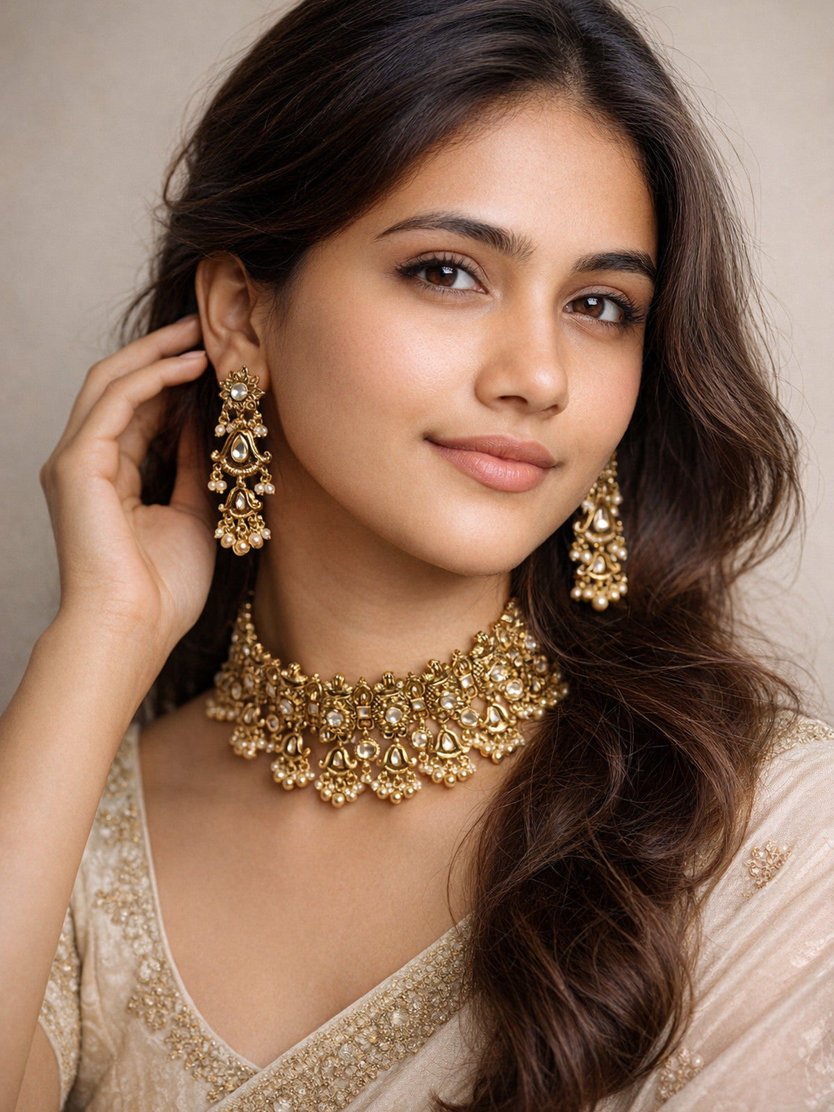 Meenakshi Kundan Choker Set in White 