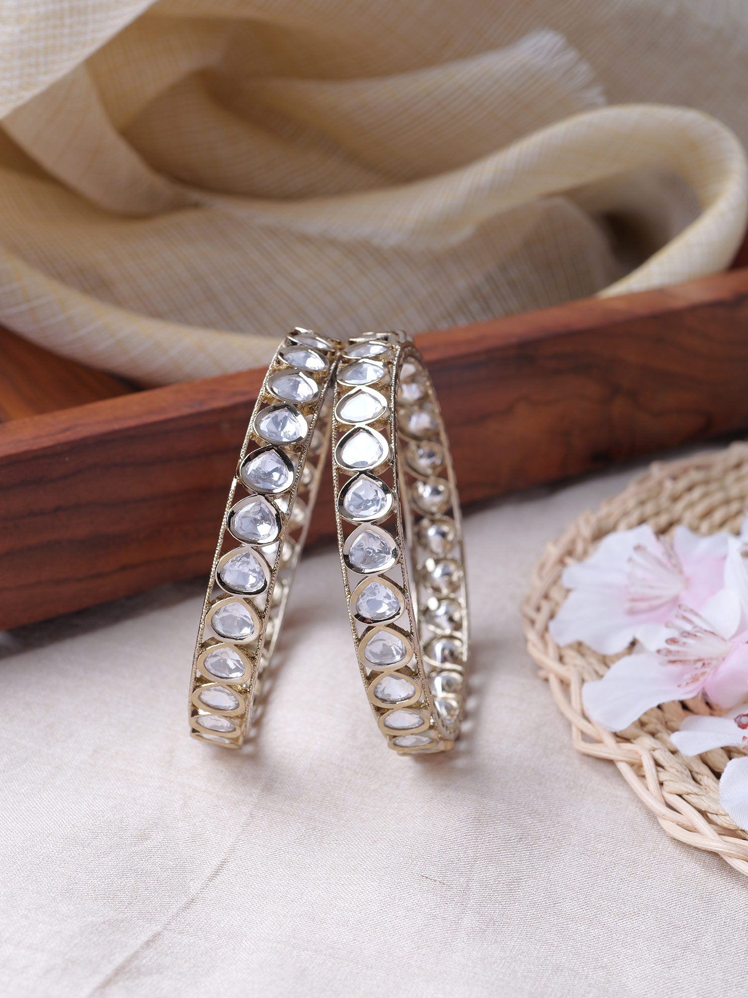 Nayab Kundan Kadas in White