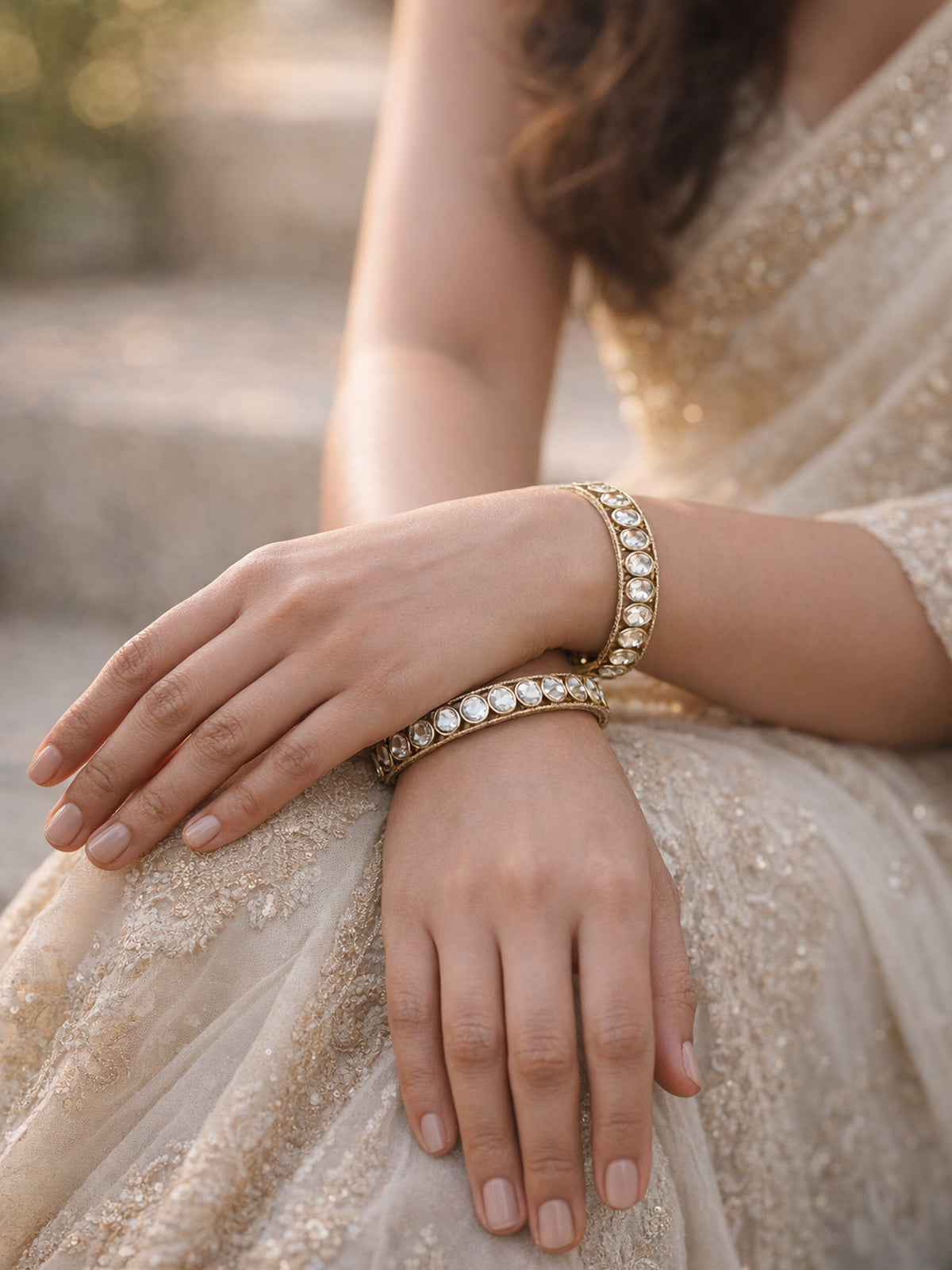 Nayab Kundan Kadas in White 