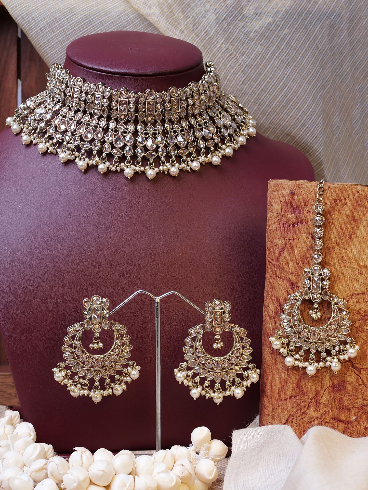 Niharika Bridal Necklace Set in Champagne and Antique Gold