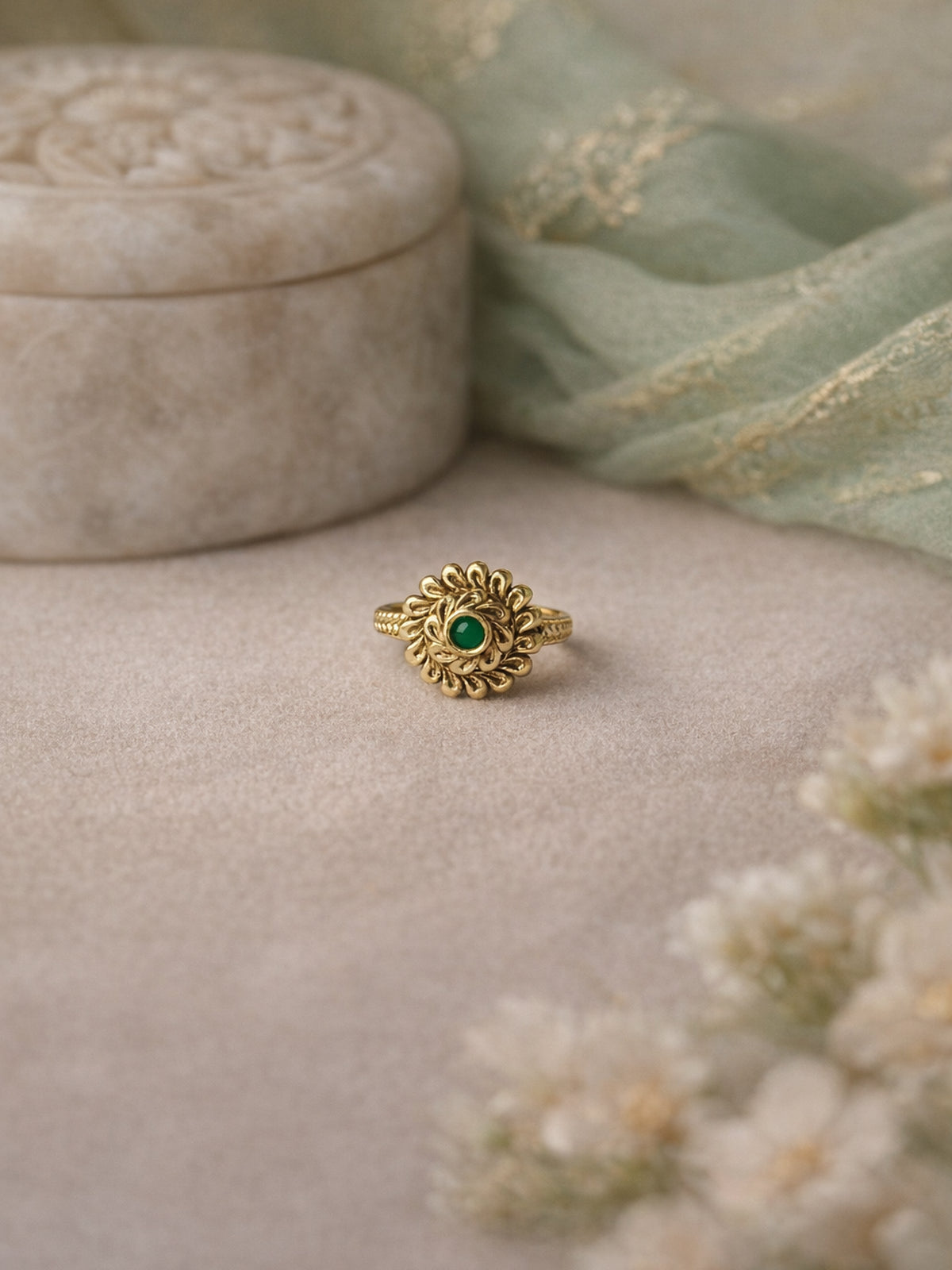 Nila Kundan Ring in Green 