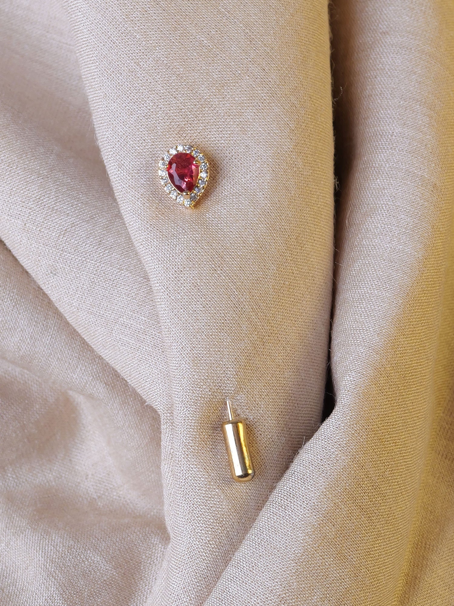 Nova Scarf Pin in Hot Pink