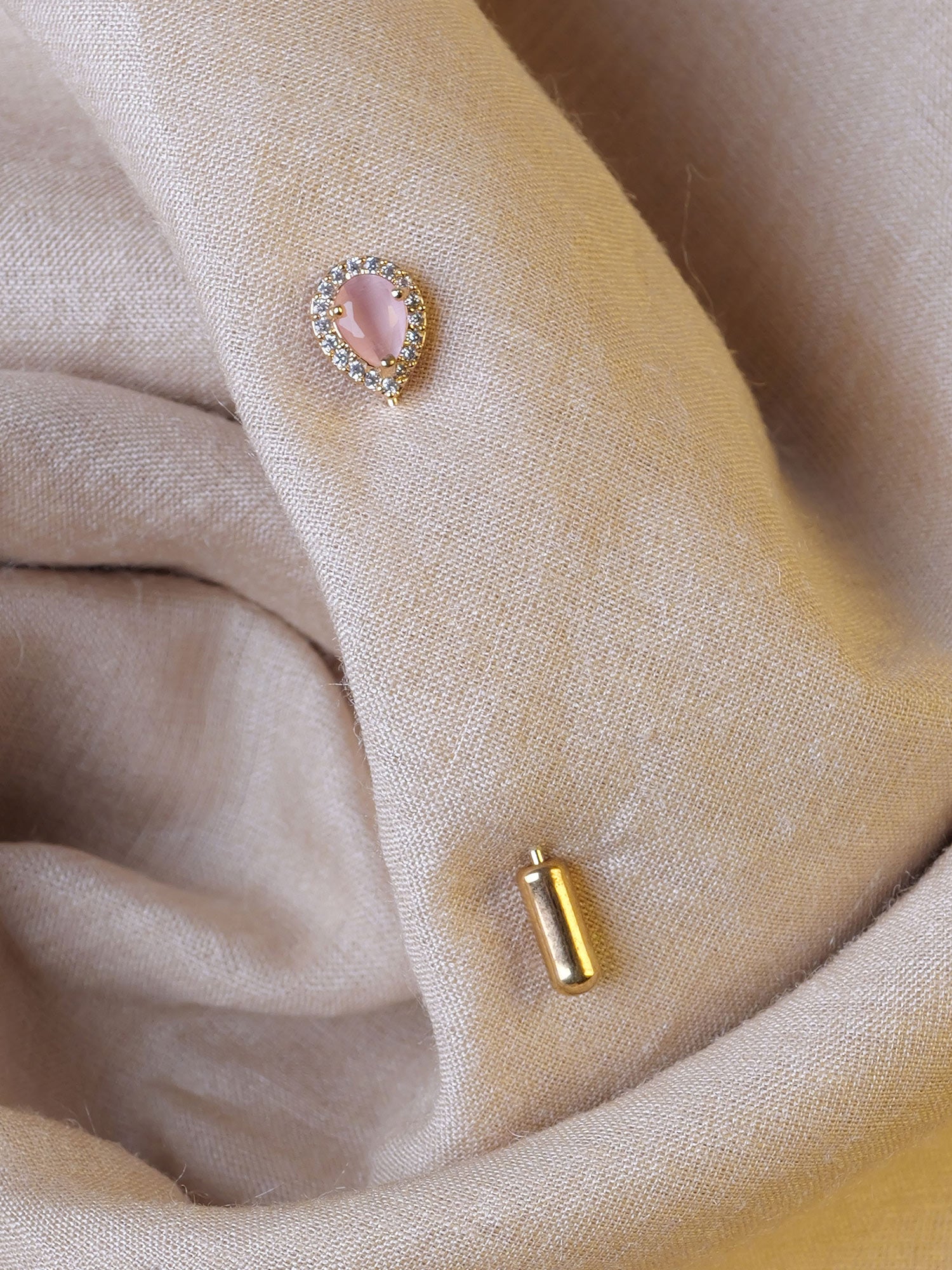 Nova Scarf Pin in Light Pink