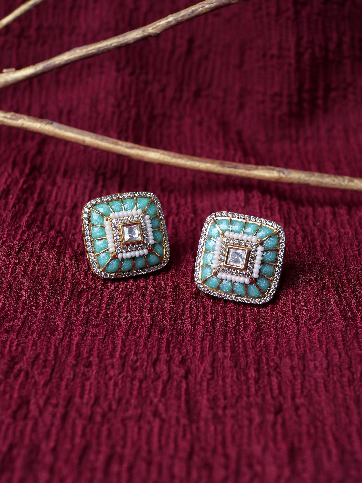 Nurina Kundan Stud Earrings in Mint
