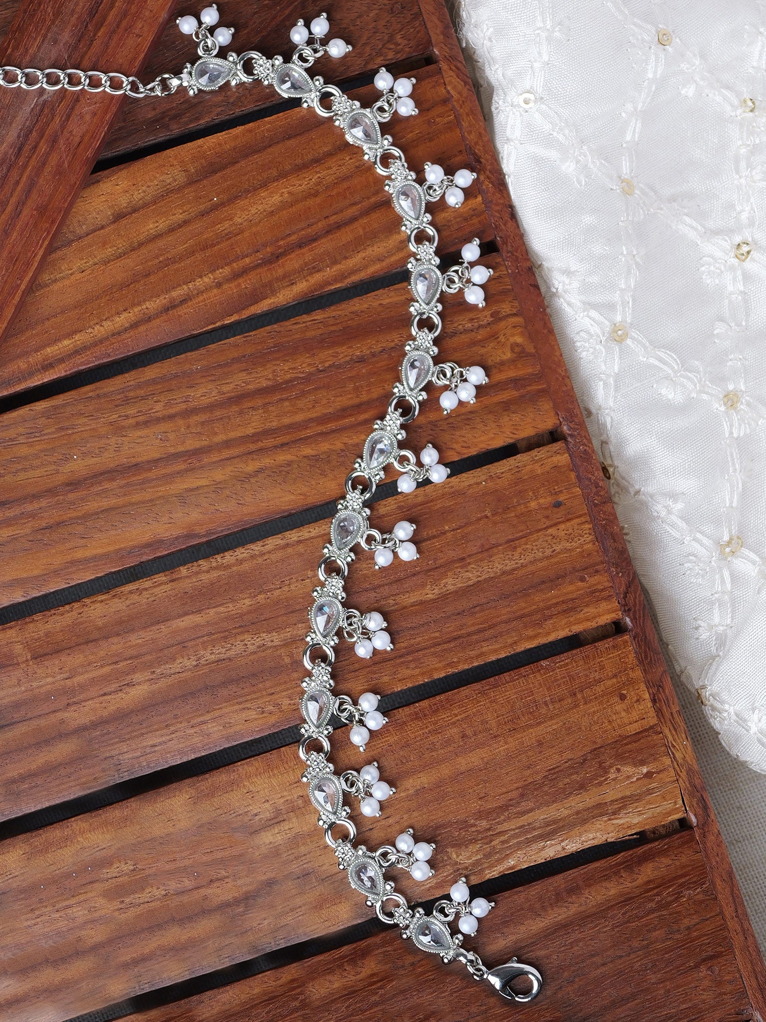 Nysha Pearl Anklet in Rhodium