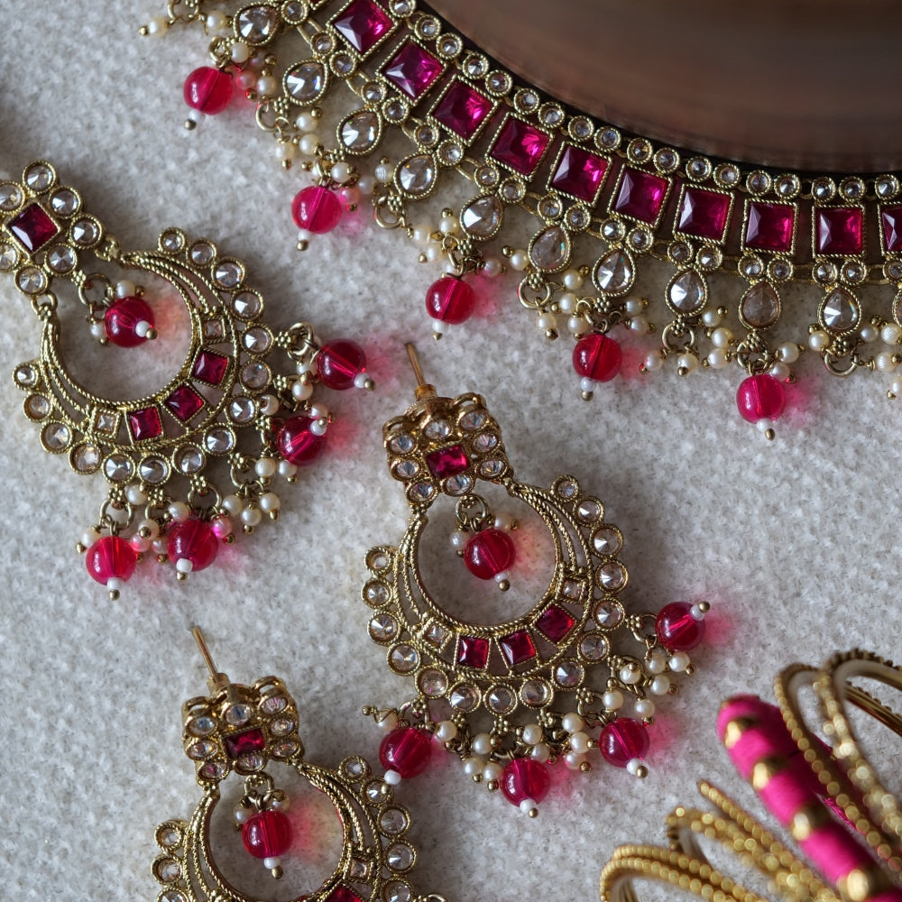 Sana Necklace Set in Hot Pink and Antique Gold