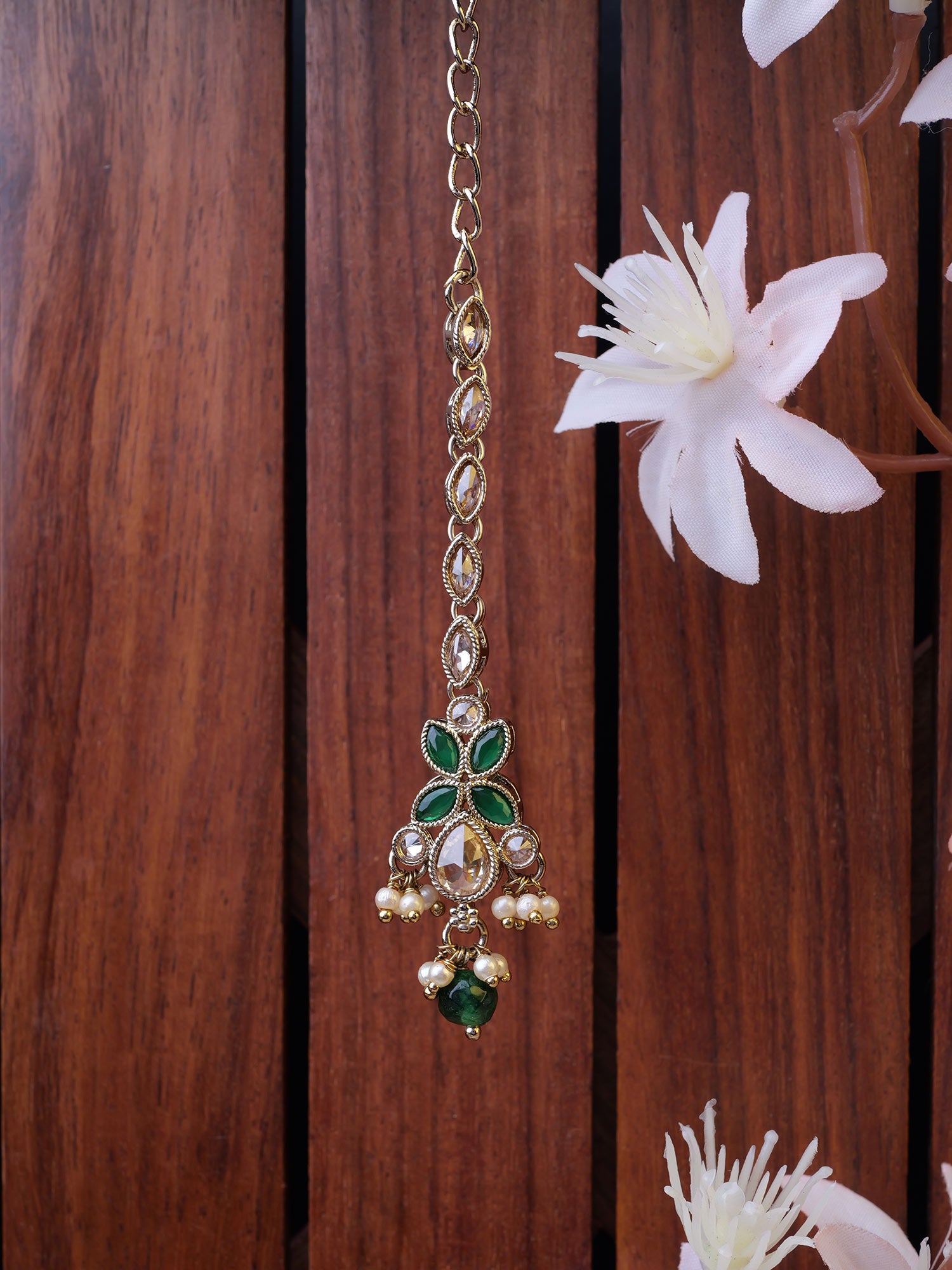 Parina Maang Tikka in Green and Antique Gold