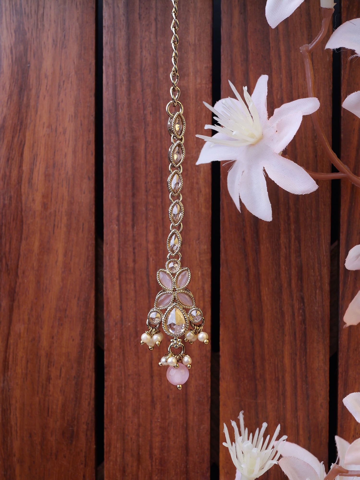 Parina Maang Tikka in Light Pink and Antique Gold