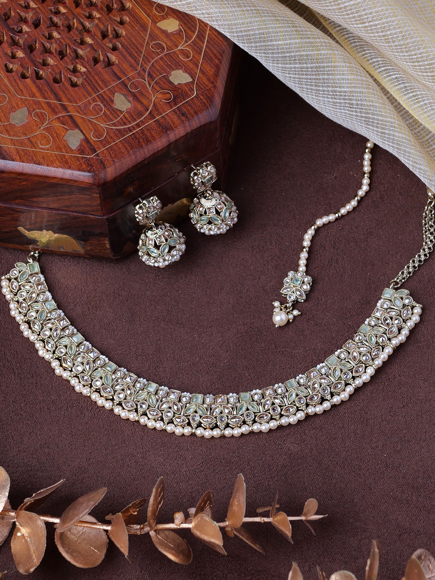 Pavani Necklace Set in Mint