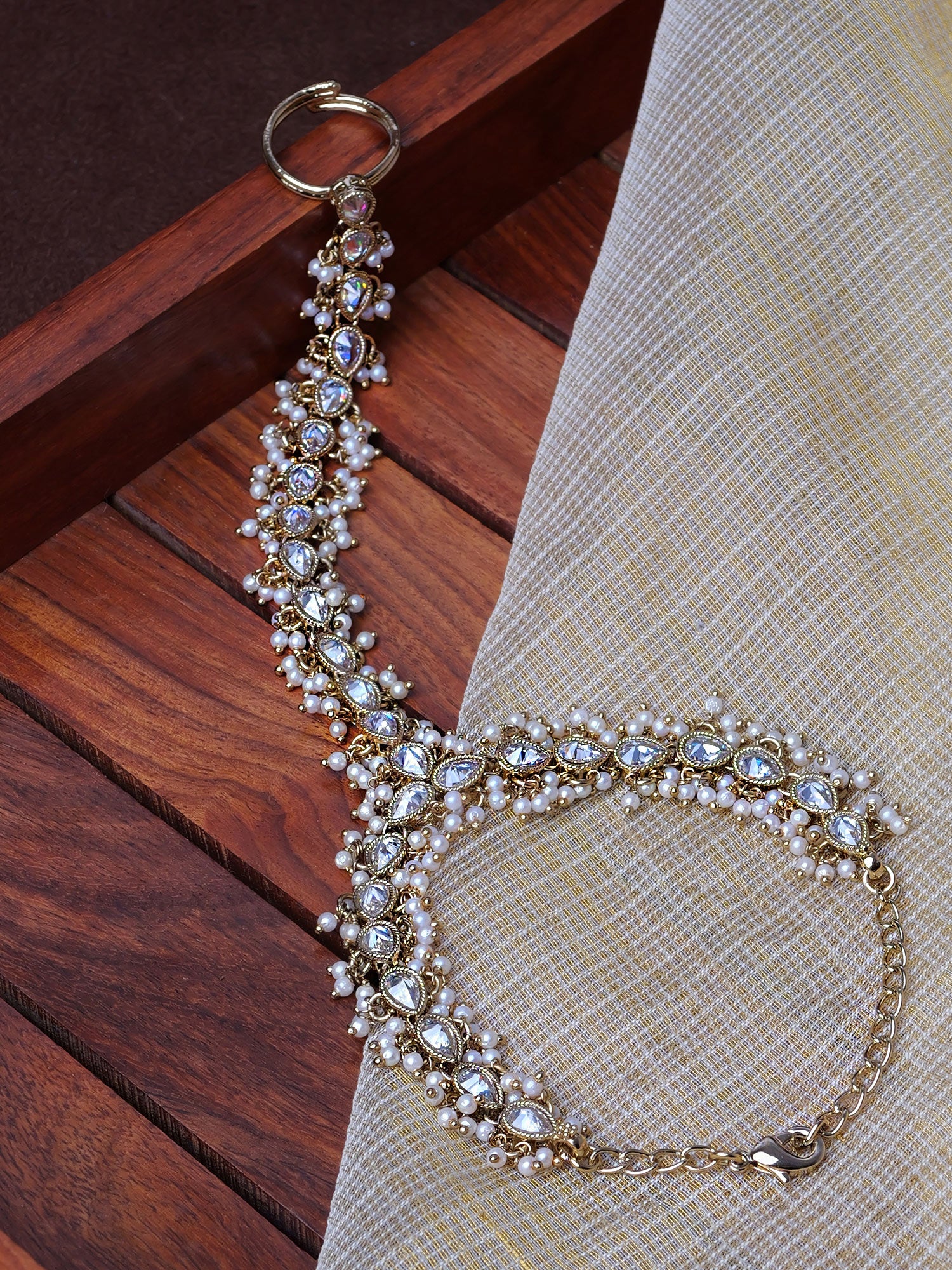 Pearl Cluster Hand Chain in White