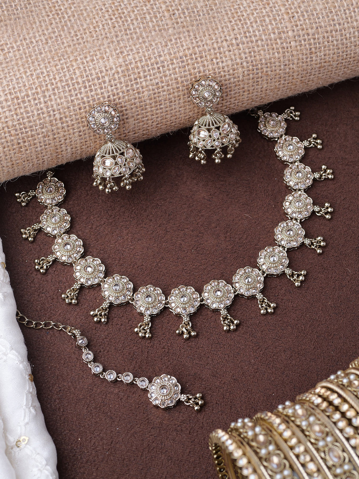 Phool Simple Necklace Set in Antique Gold