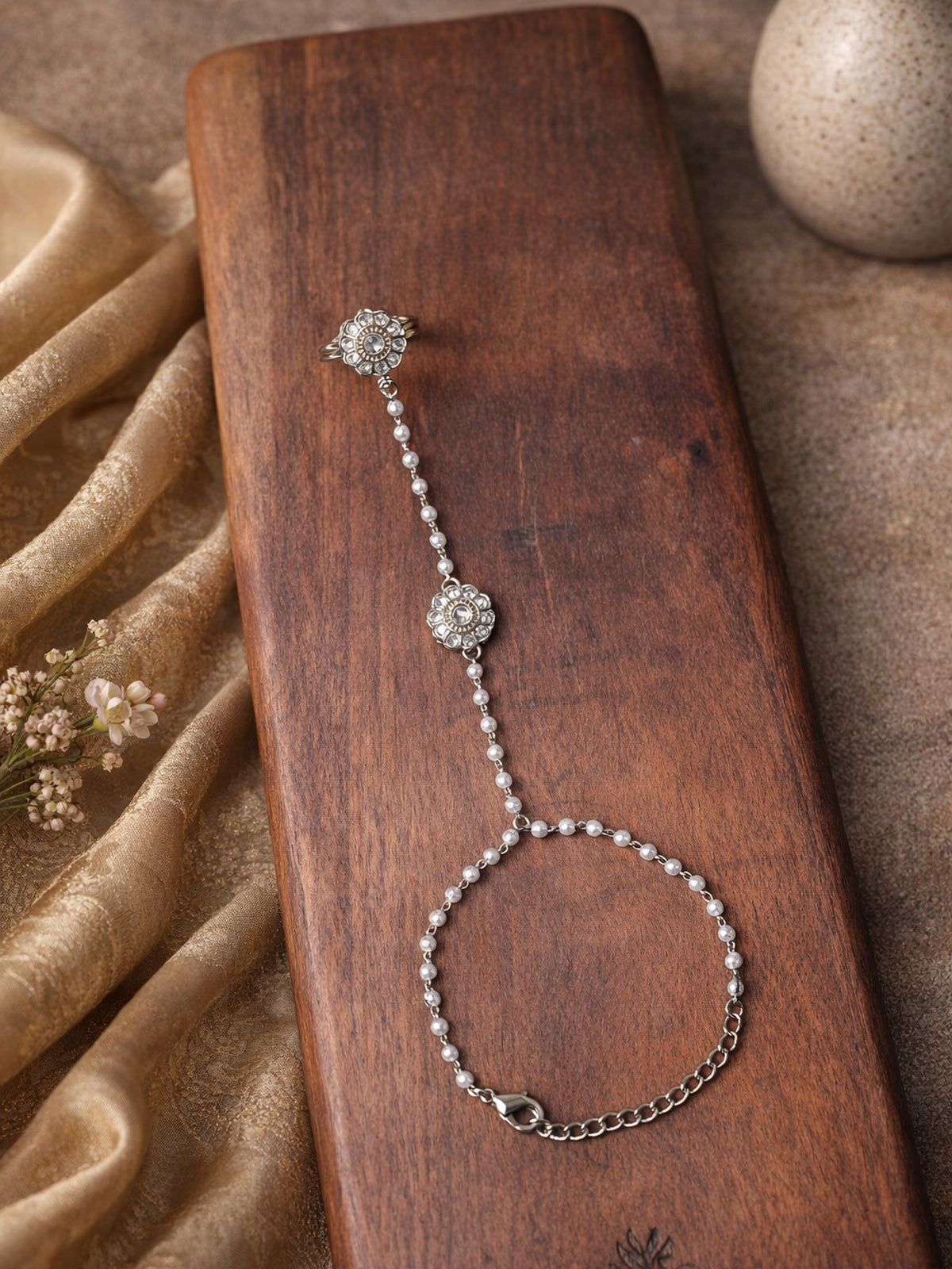 Phool Hand Chain in White 