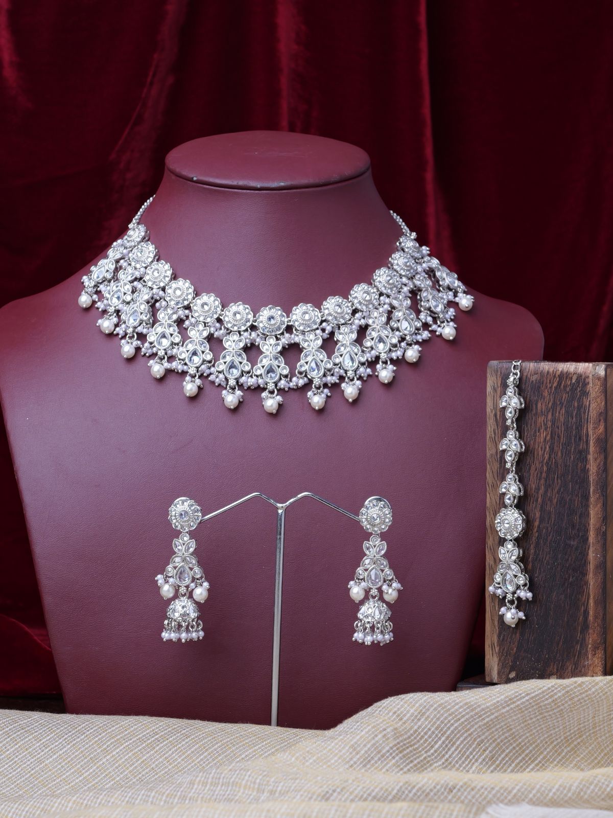 Phool Necklace Set in Rhodium
