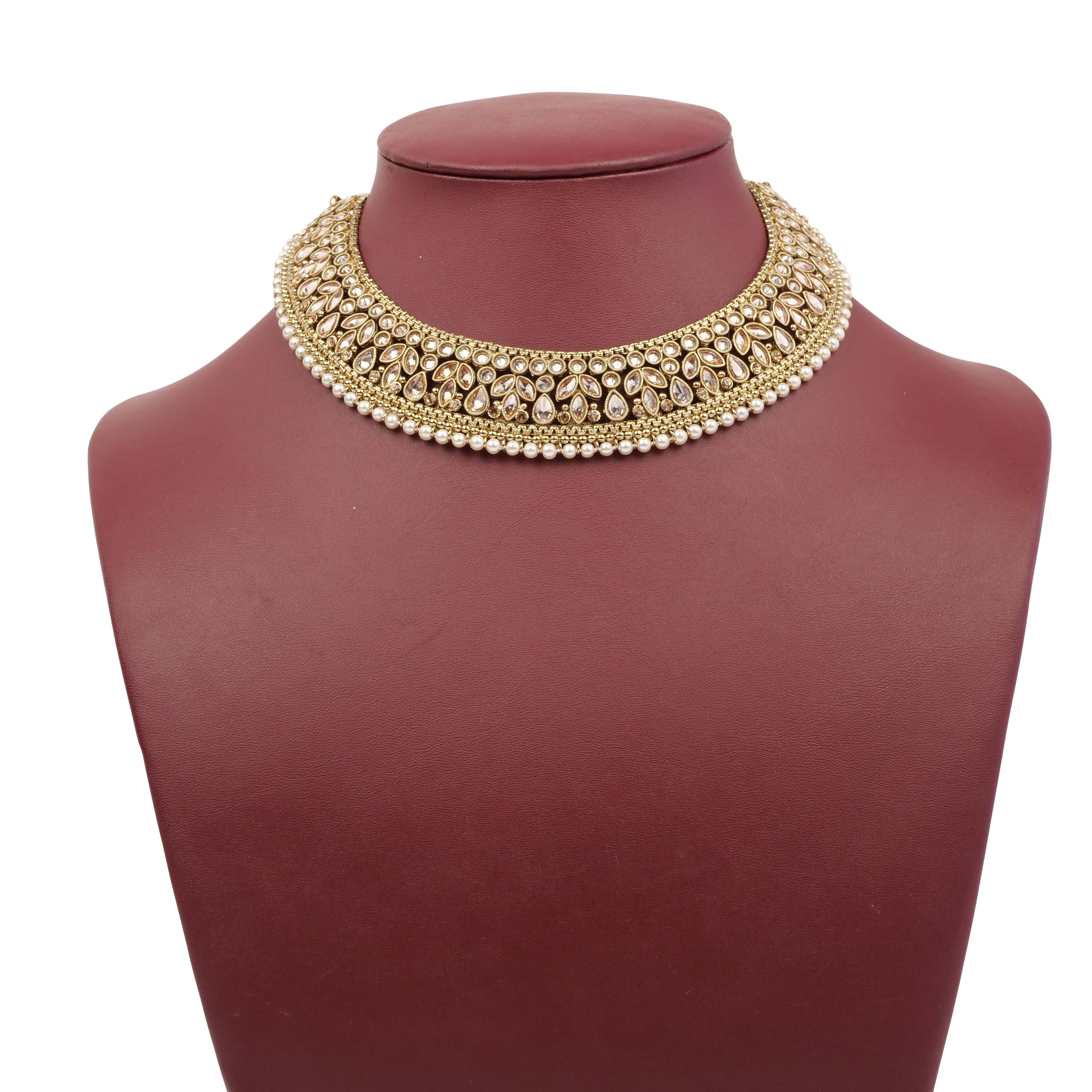 Ishara Necklace Set in Champagne