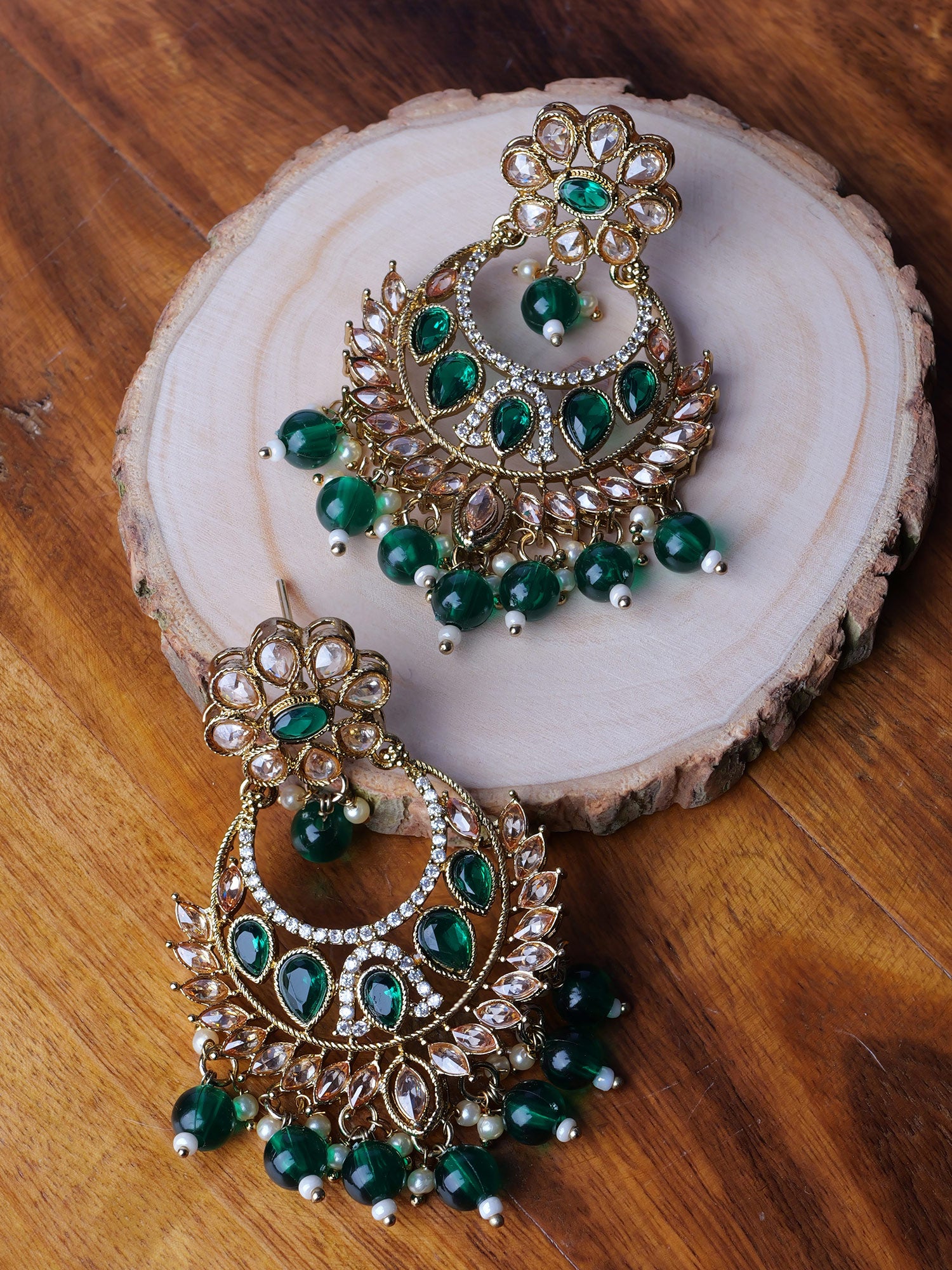 Rahi Chandbali Earrings in Green