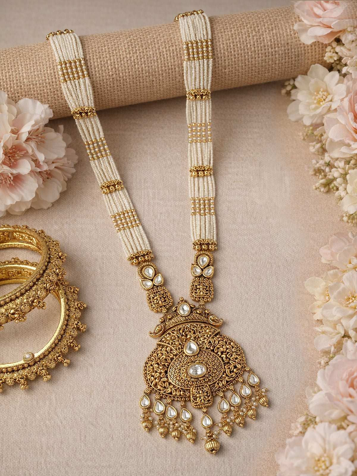 Rajashree Kundan Rani Haar in Pearl