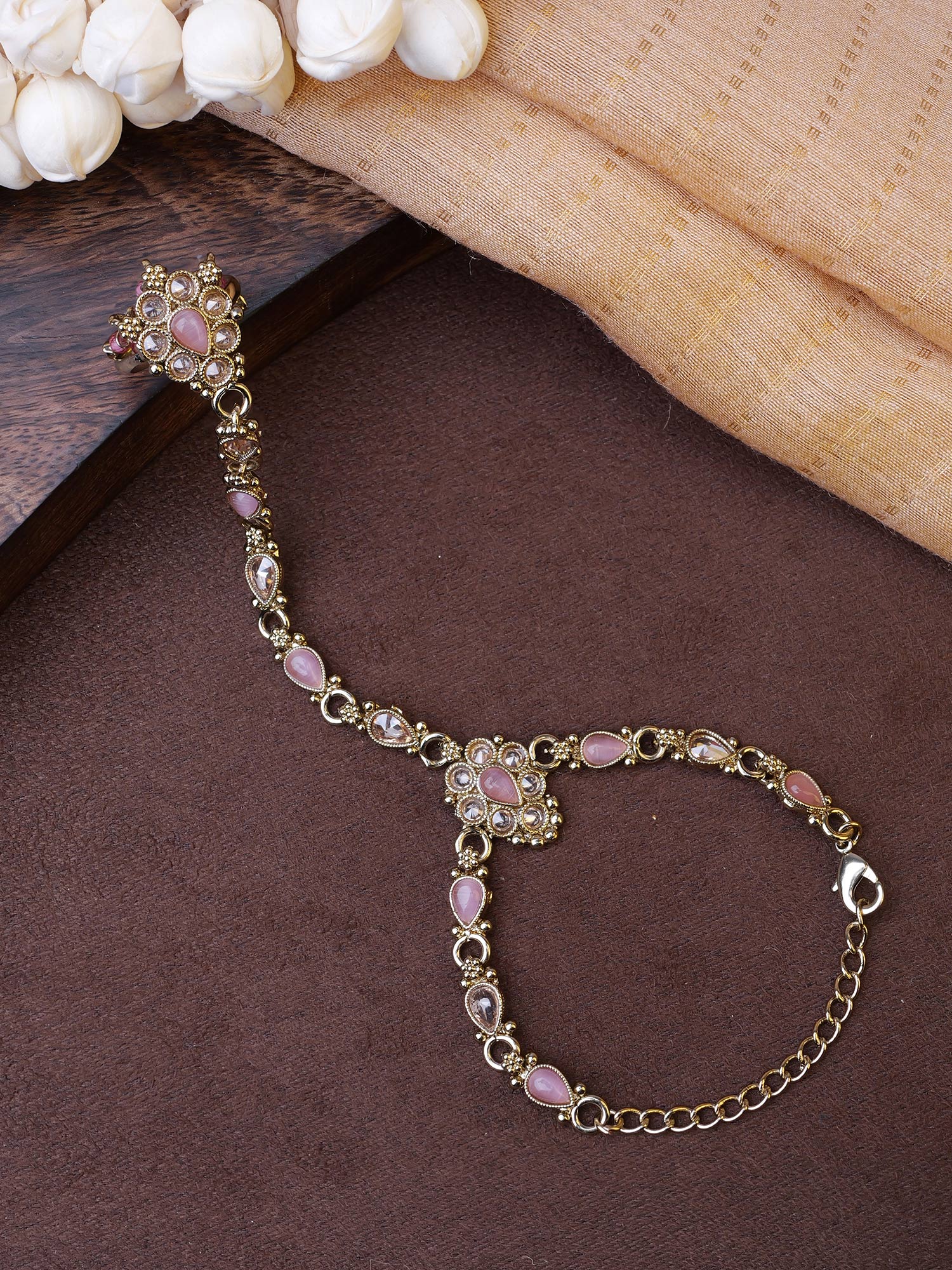 Reema Hand Chain in Light Pink