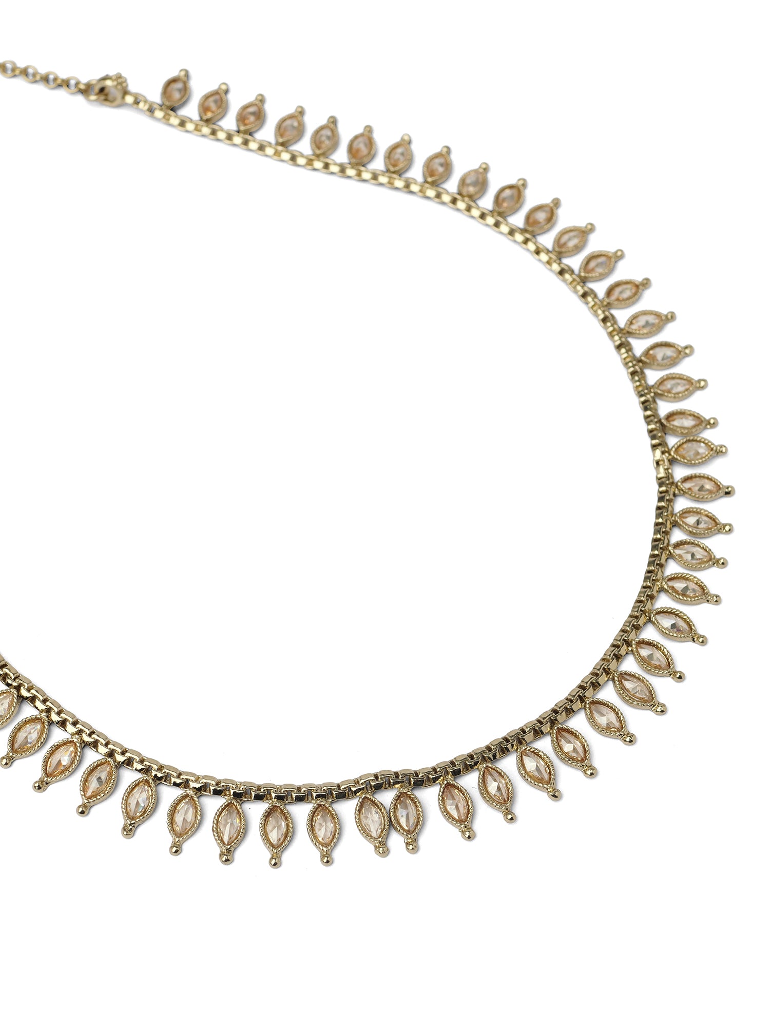 Ria Simple Necklace in Champagne