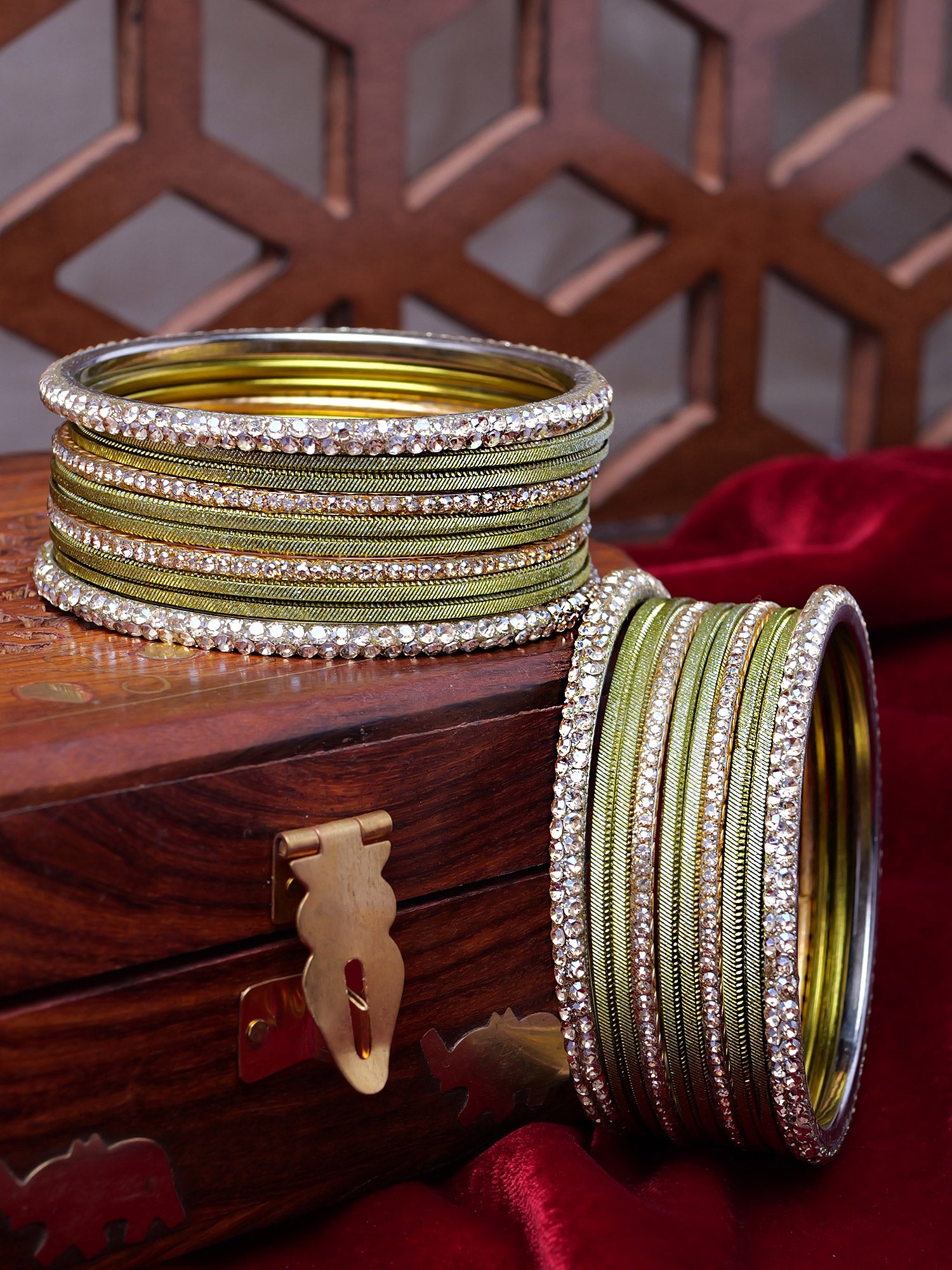 Riya Two Hand Bangle Set in Green