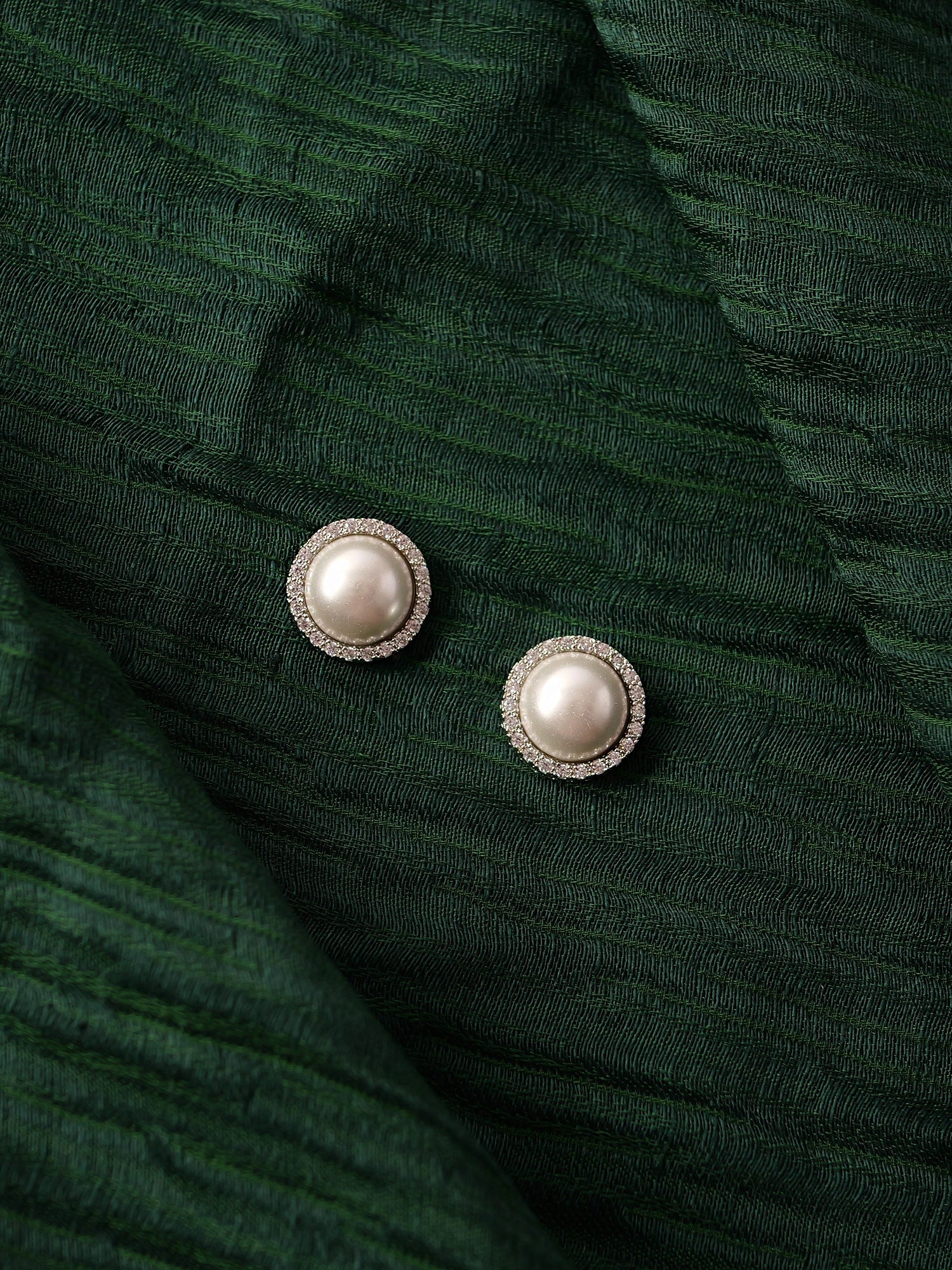 Rosa Classic Pearl and Cubic Zirconia Ear Studs