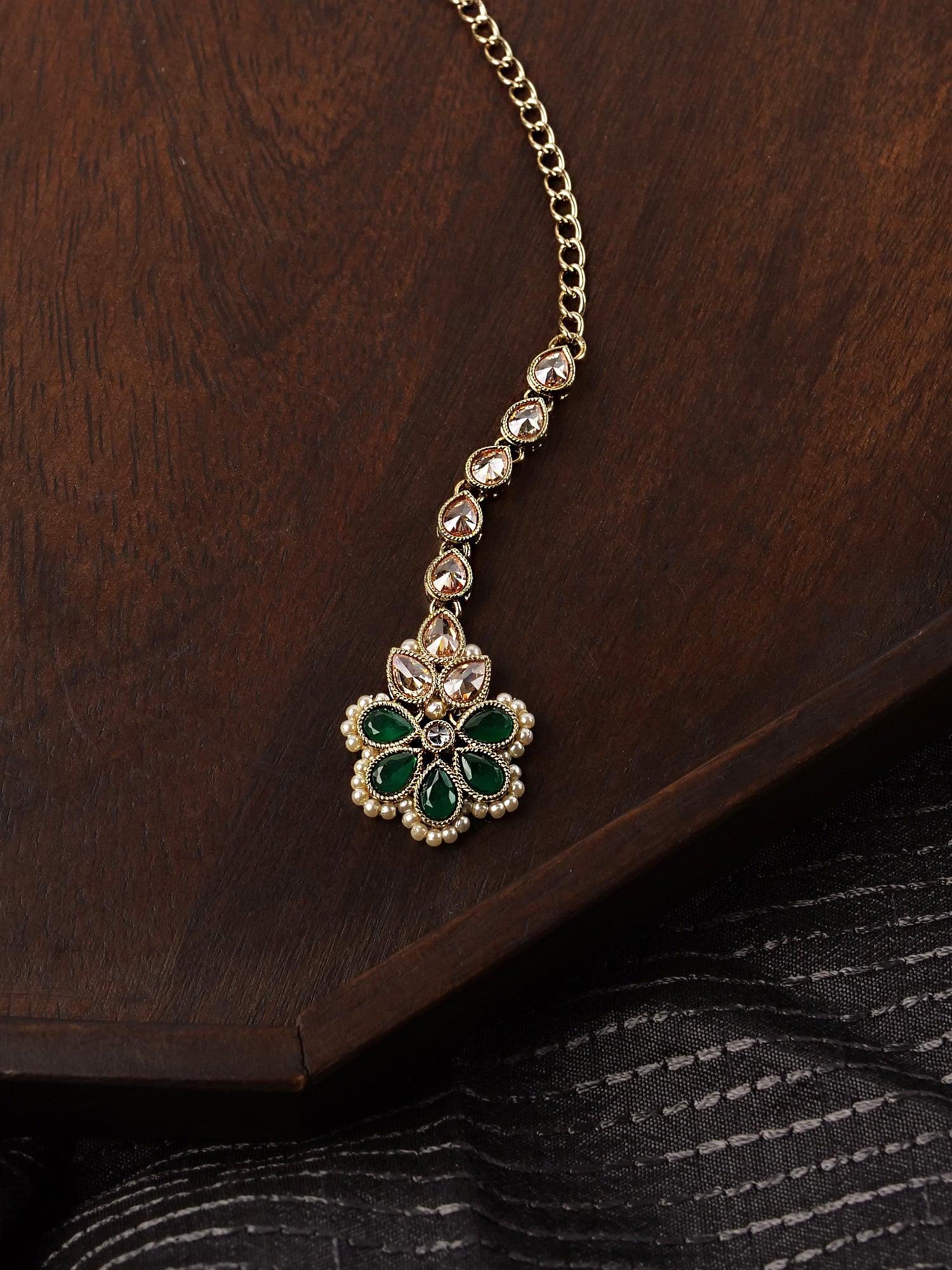 Rupi Small Maang Tikka in Pearl and Green