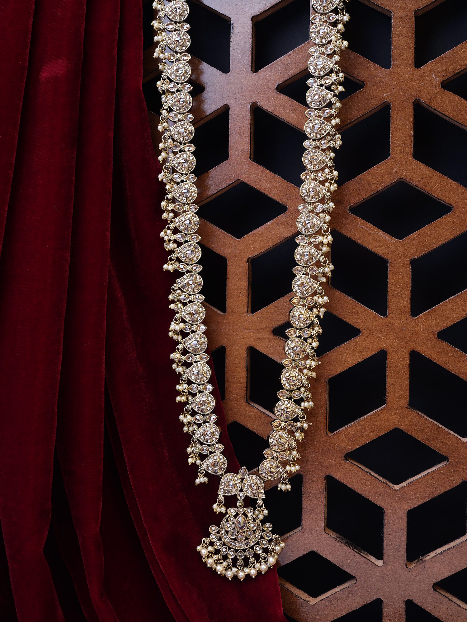 Saanvi Rani Haar in Champagne and Antique Gold